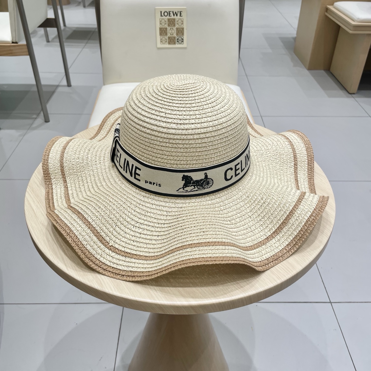  塞琳celien新款草帽，礼帽，头围57cm