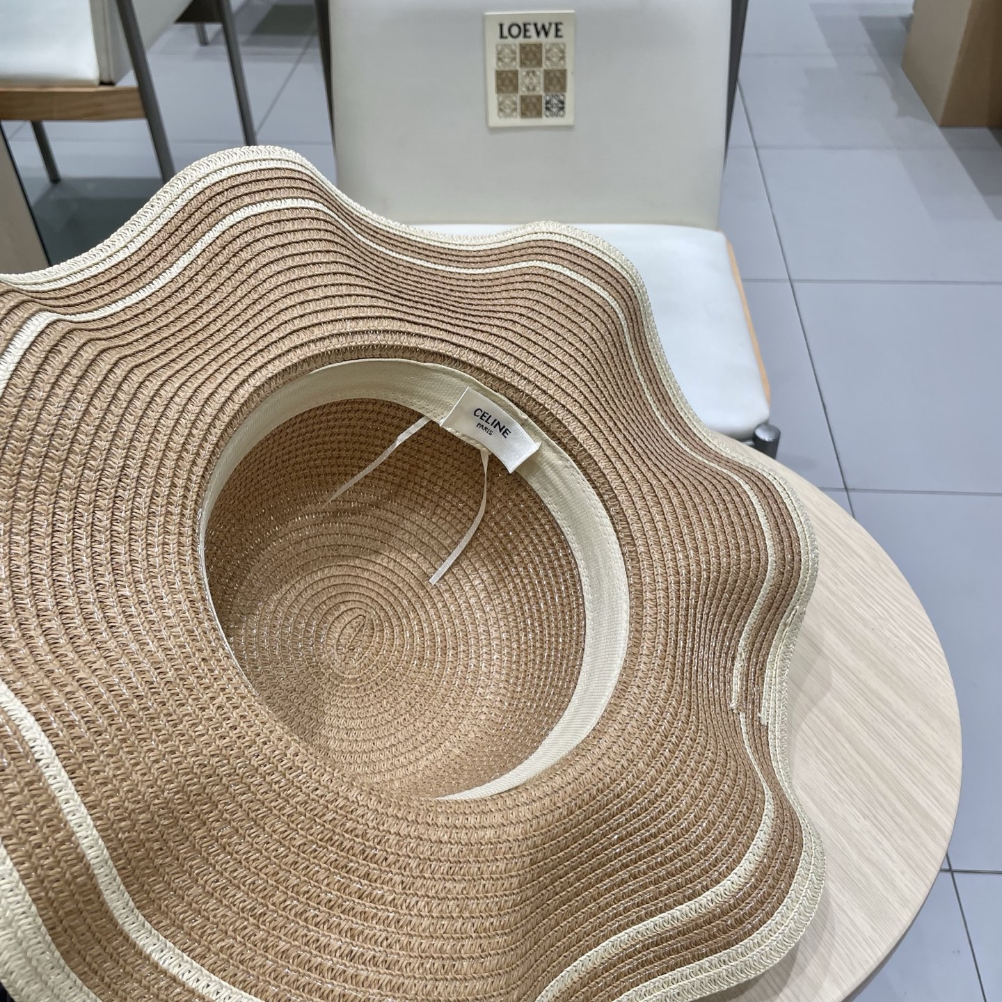  塞琳celien新款草帽，礼帽，头围57cm