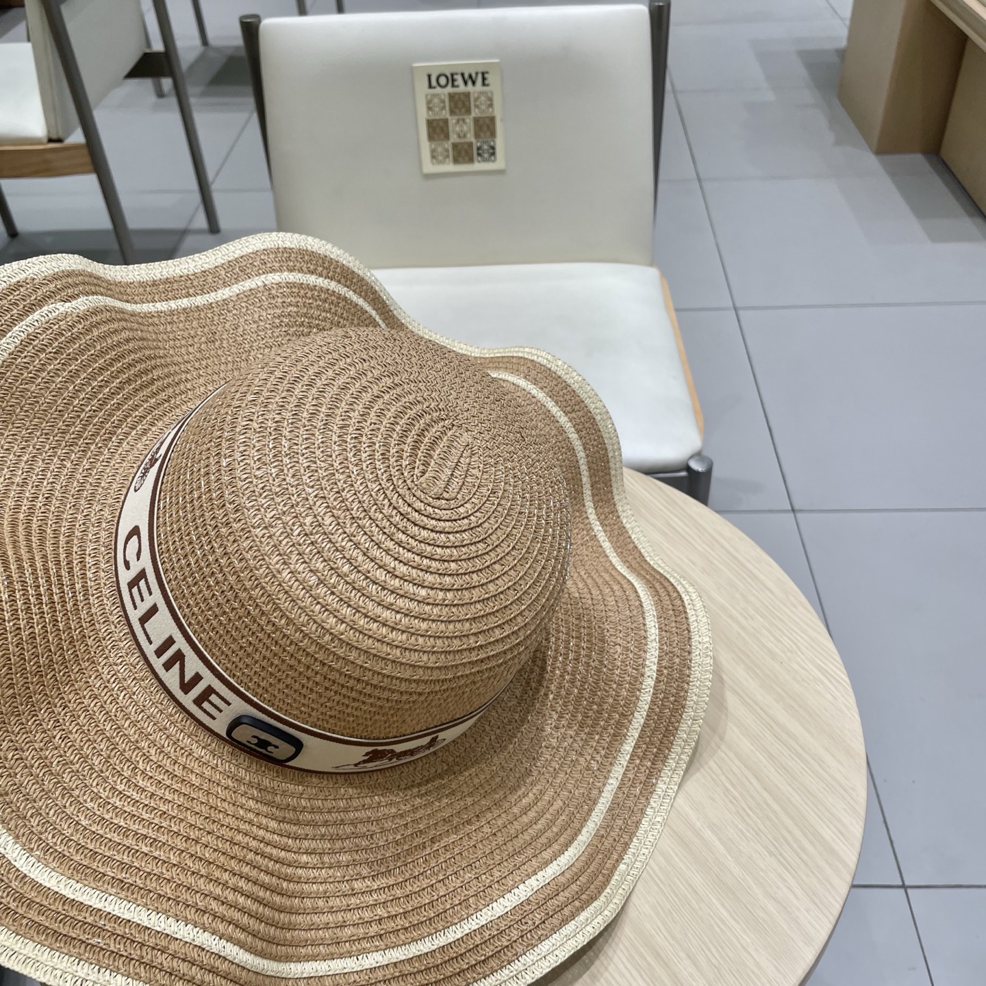  塞琳celien新款草帽，礼帽，头围57cm