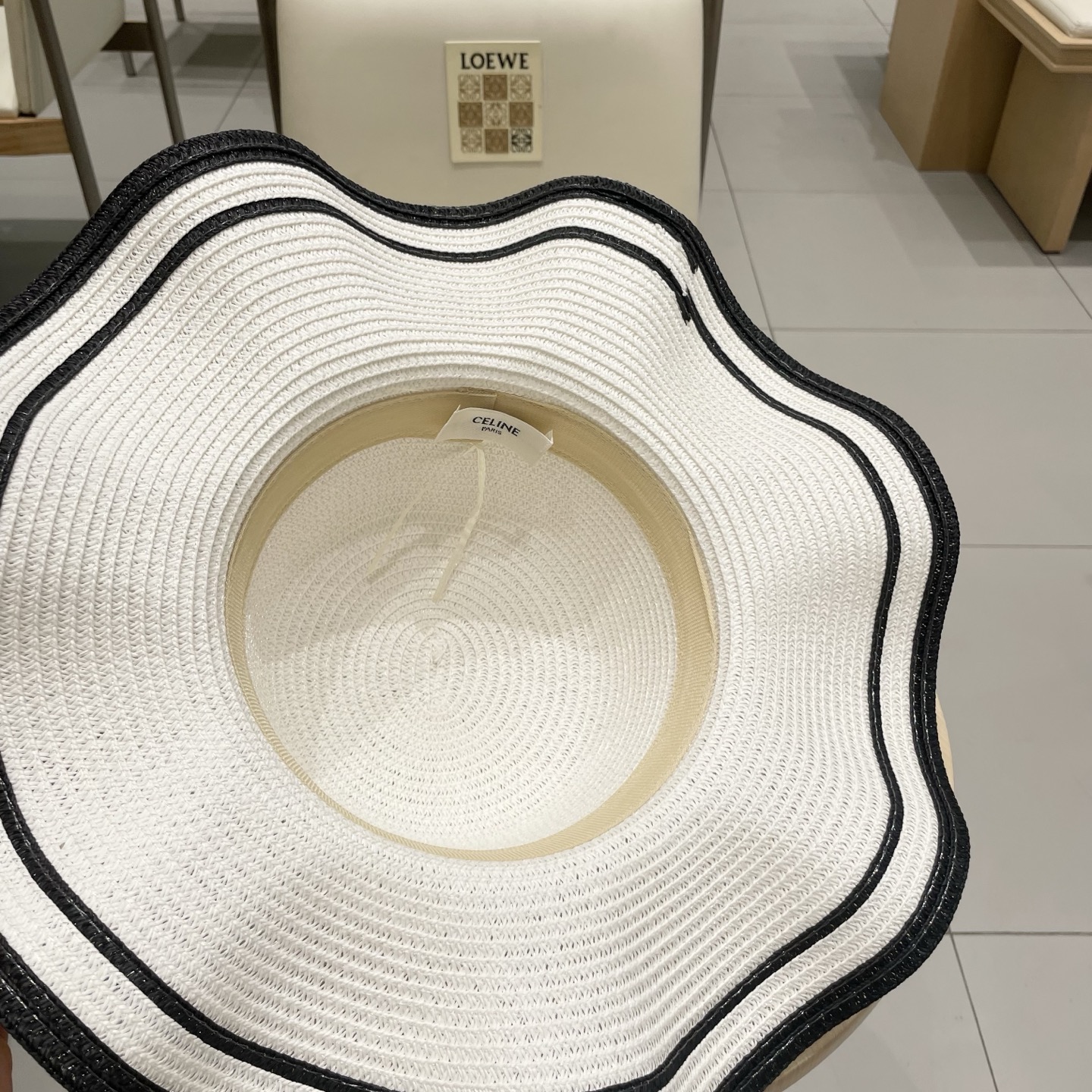  塞琳celien新款草帽，礼帽，头围57cm