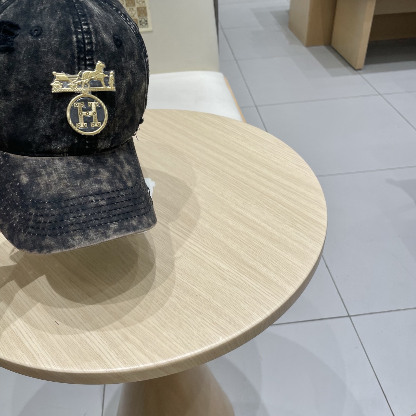 爱马仕 新款棒球帽，新款鸭舌帽，男女通用，头围57cm