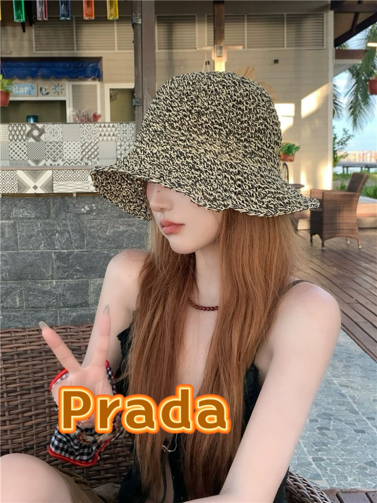  Prada普拉达法式复古混色可折叠草帽女夏季海边沙滩H帽草编渔夫帽大檐遮阳帽