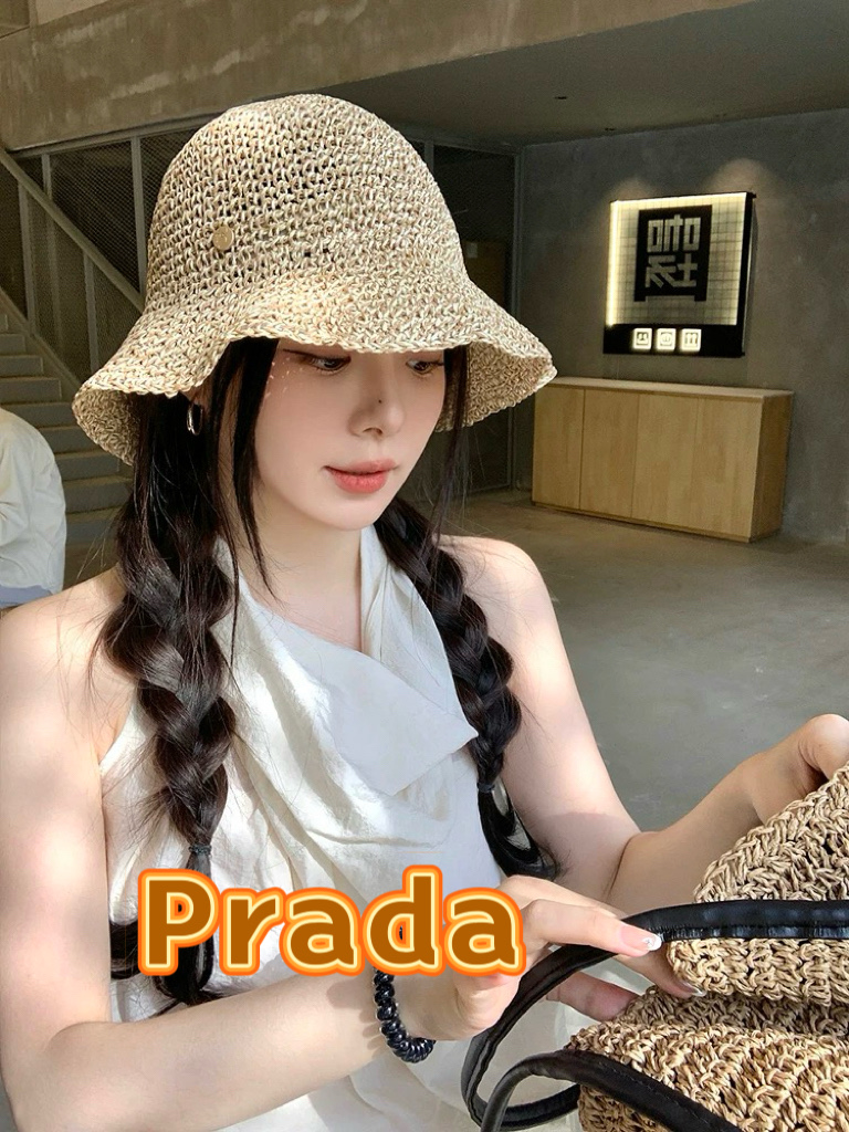  Prada普拉达法式复古混色可折叠草帽女夏季海边沙滩H帽草编渔夫帽大檐遮阳帽