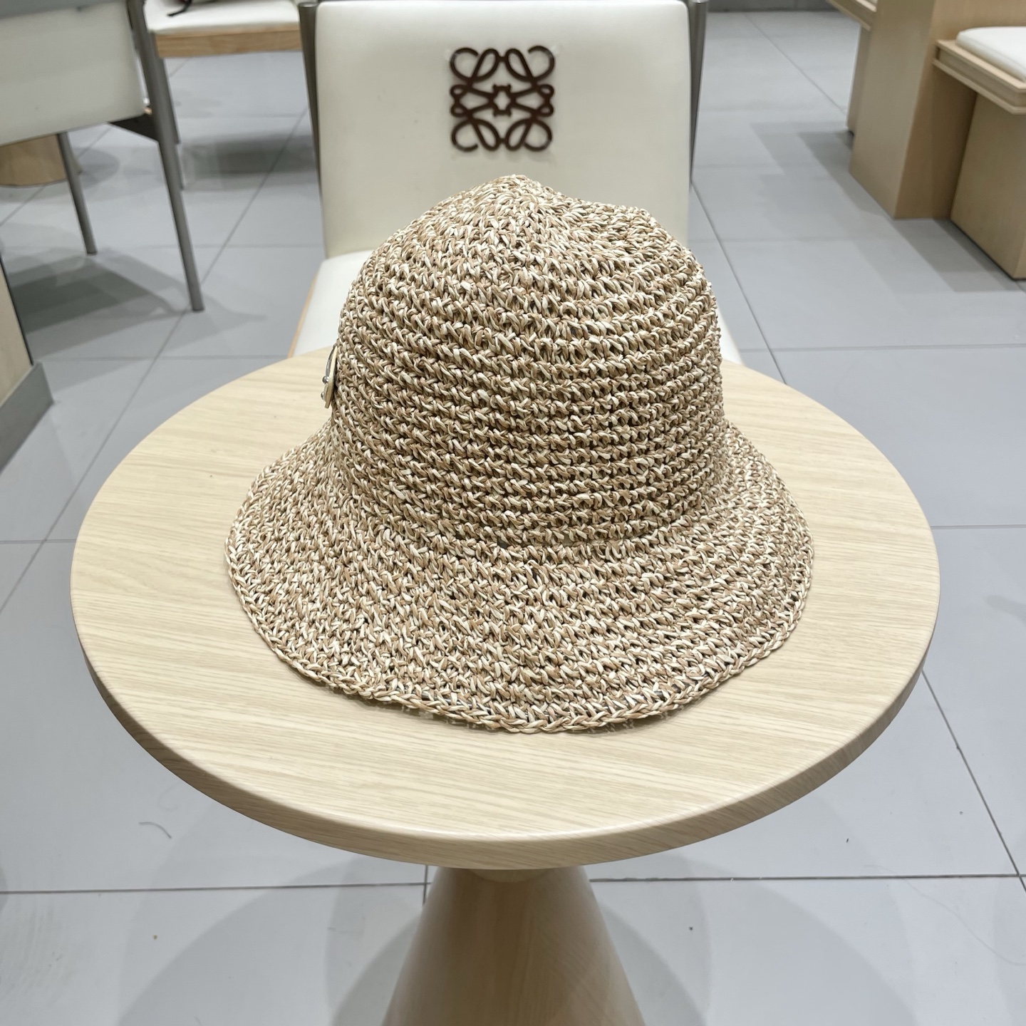  Prada普拉达法式复古混色可折叠草帽女夏季海边沙滩H帽草编渔夫帽大檐遮阳帽