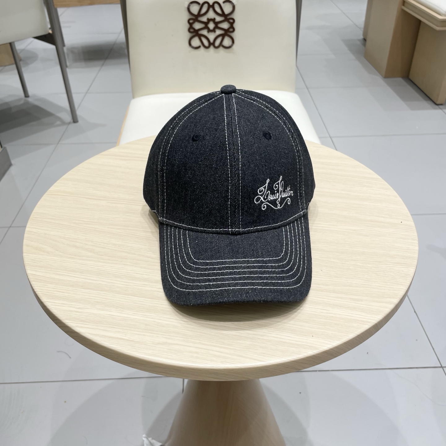  🧢LV路易威登🧢 官网高版出货，经典刺绣棒球帽，四季可用，出门必备，非常显脸小