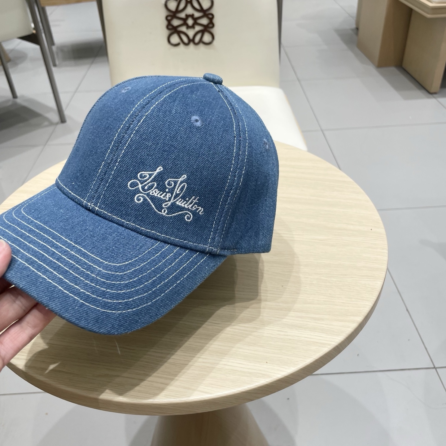  🧢LV路易威登🧢 官网高版出货，经典刺绣棒球帽，四季可用，出门必备，非常显脸小