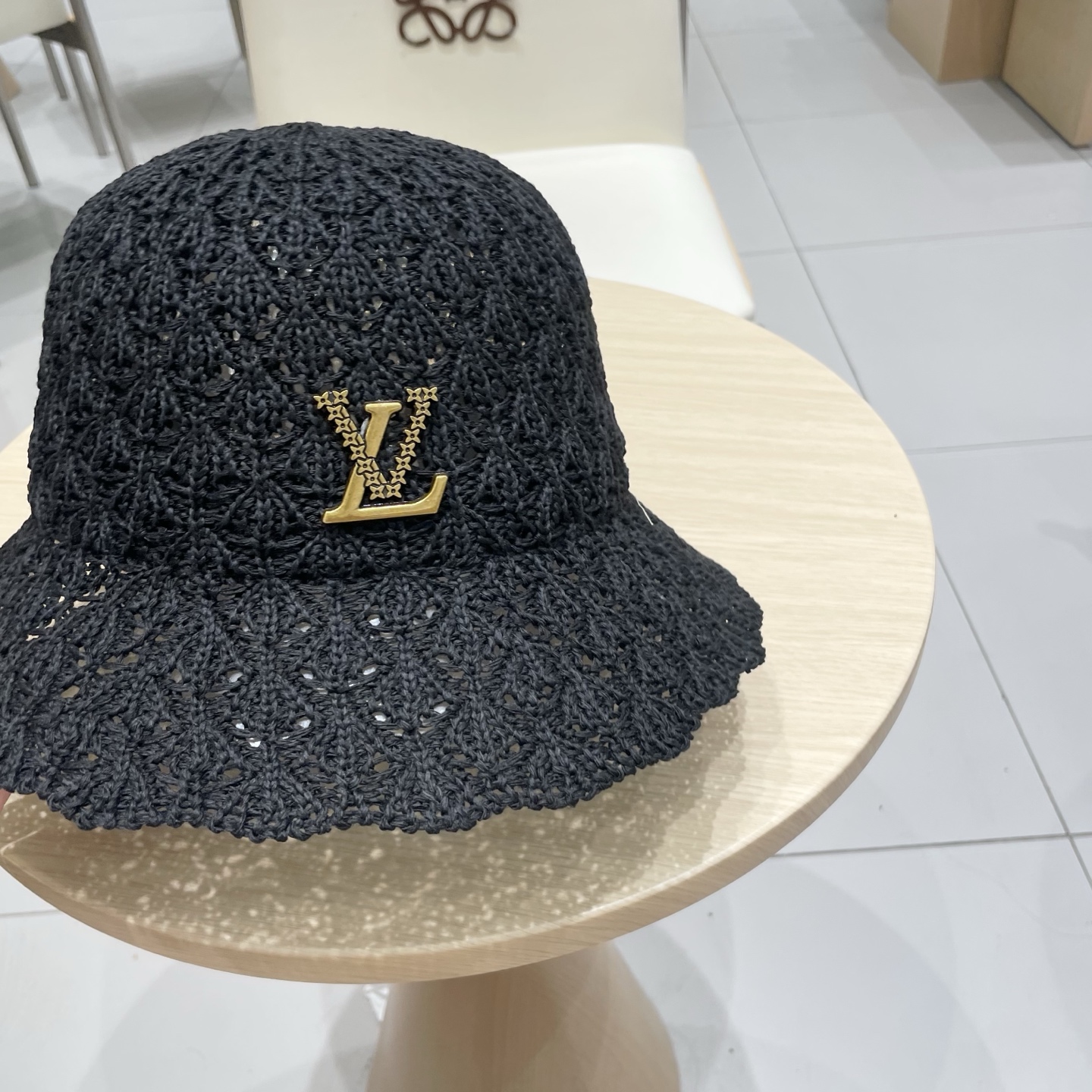  Lv路易威登韩国镂空薄款透气圆顶盆帽女编织渔夫帽春夏纯色系水桶帽宽檐遮阳