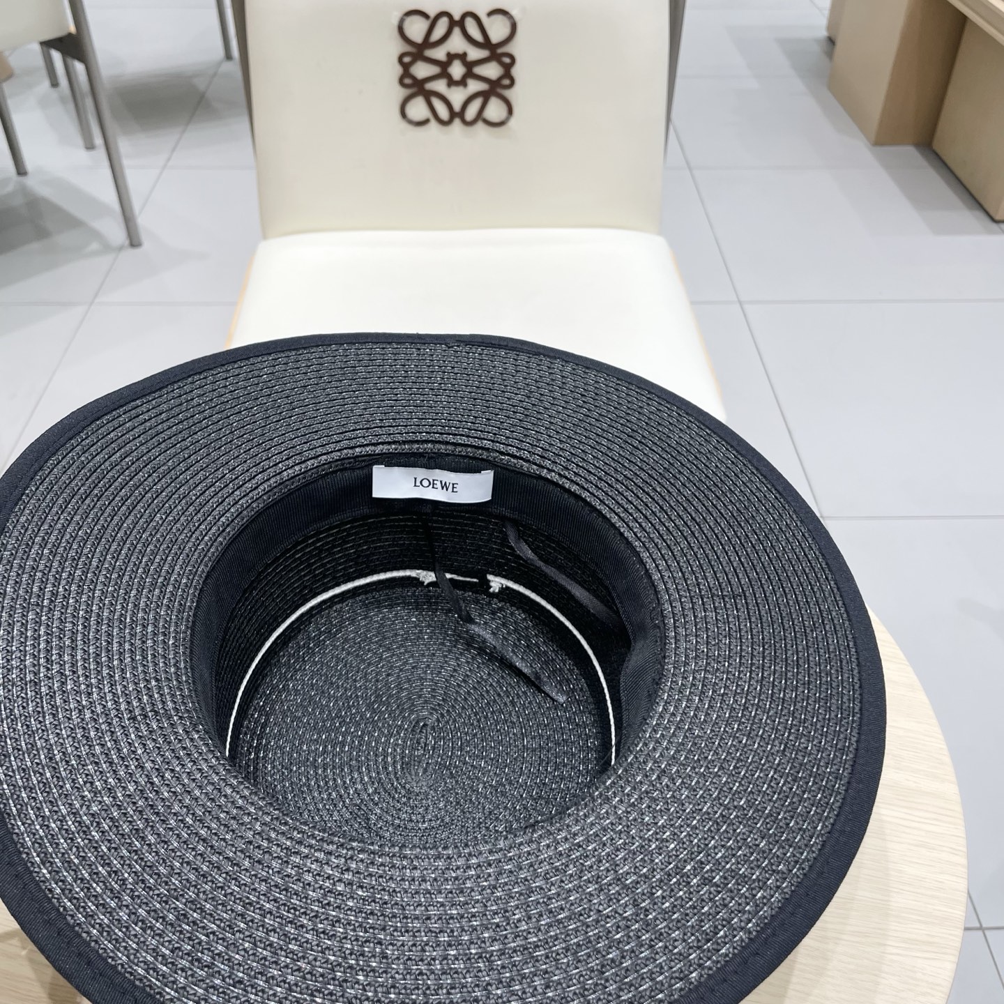  LOEWE罗意威大檐帽，太阳大草帽，细草制作，官方款开模，非市场普通版本,头围57cm