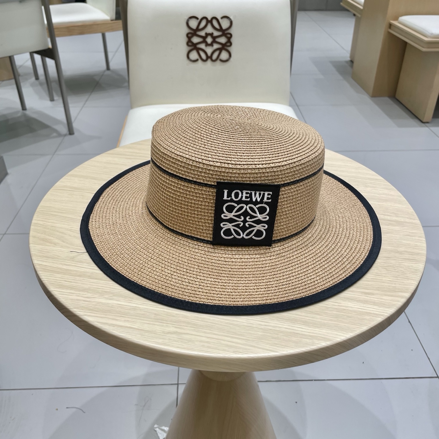 NO:347842,LOEWE Loewe big brimmed hat, sun big straw hat, fine straw production, official model opening, non-market ordinary version, head circumference 57cm hat, straw hat, fisherman hat, baseball hat, hat, loewe, loewe, espadrilles, hatsLOEWE罗意威大檐帽,太阳大草帽,细草制作,官方款开模,非市场普通版本,头围57cm帽子草帽渔夫帽棒球帽,帽子,loewe,loewe,espadrilles,hats,hat