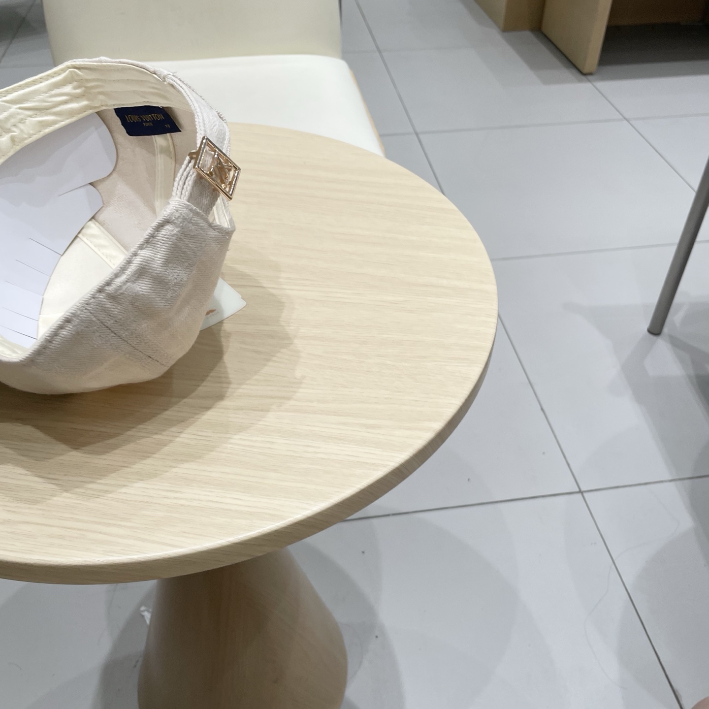 🧢路易威登棒球帽 LouisVuitton😍新款LV棒球帽，重工打造♥️高端大气，百搭款🤗男女通用！跑量