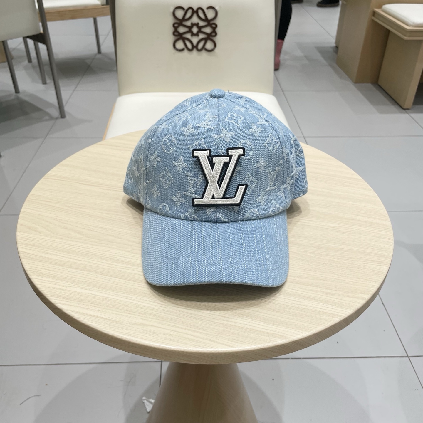NO:347856,Louis Vuitton Baseball Cap Louis Vuitton's new LV baseball cap, heavy industry creates high-end and atmospheric, versatile and universal for both men and women!  Run volume!  hat straw hat fisherman hat baseball hat, hat, louis vuitton, louis vuitton, louis vuitton, espadrilles, hats路易威登棒球帽 LouisVuitton新款LV棒球帽,重工打造高端大气,百搭款男女通用！跑量！帽子草帽渔夫帽棒球帽,帽子,louis vuitton,louis vuitton,louis vuitton,espadrilles,hats,hat