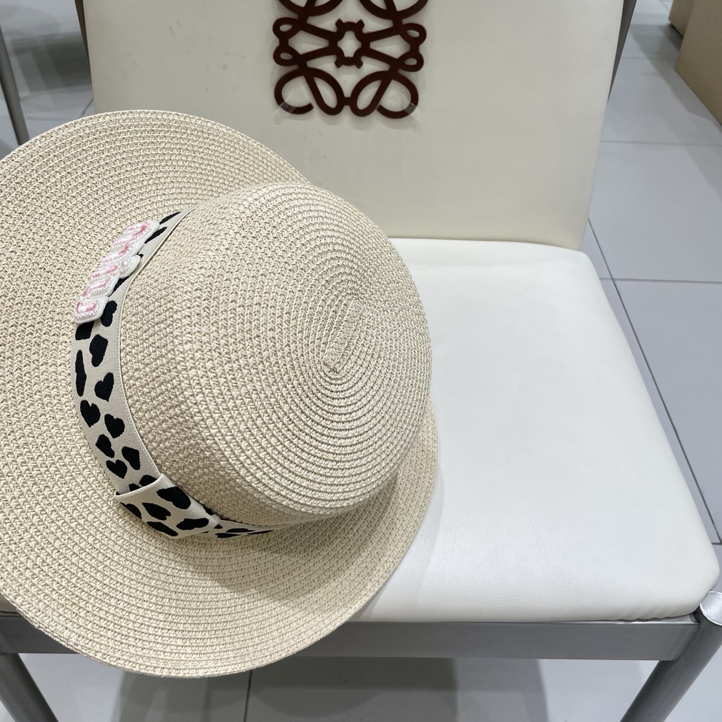 miumiu缪缪拉菲草帽，平顶礼帽，头围57cm