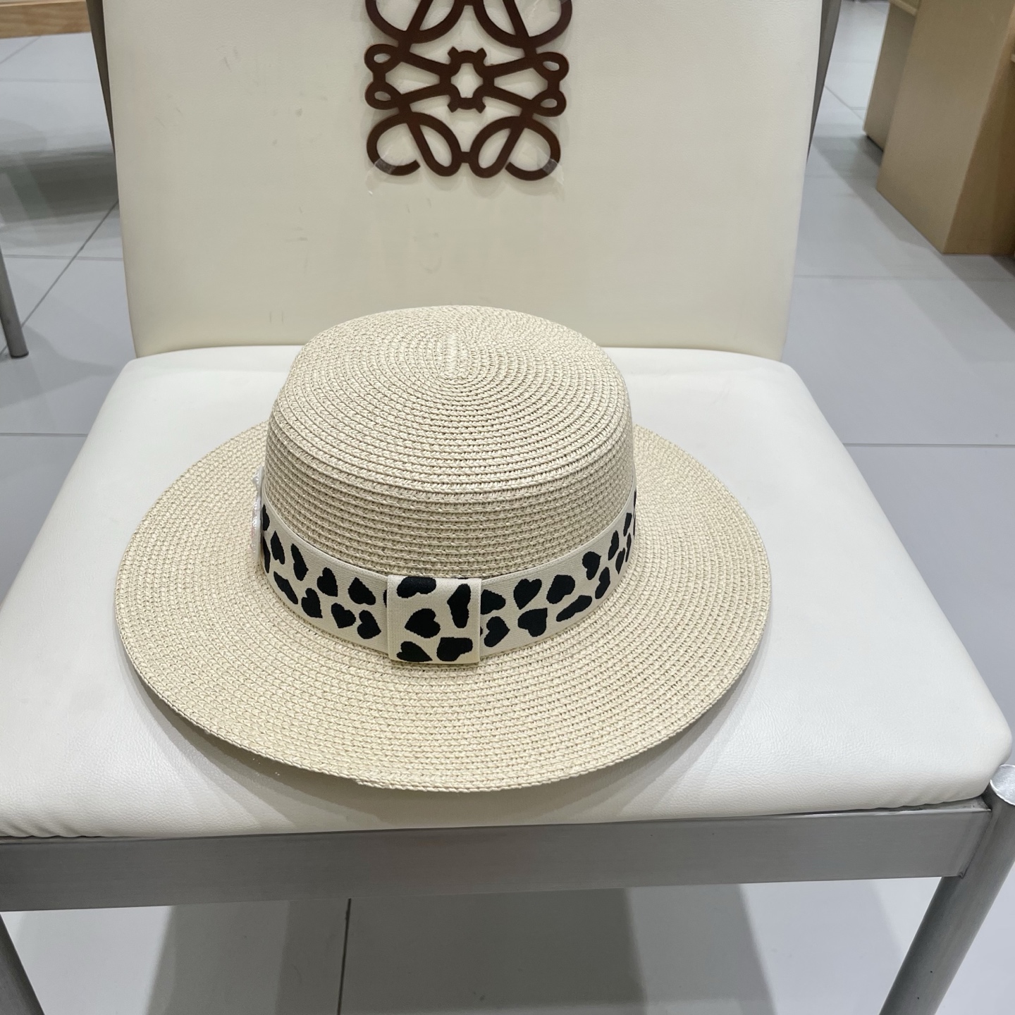 miumiu缪缪拉菲草帽，平顶礼帽，头围57cm