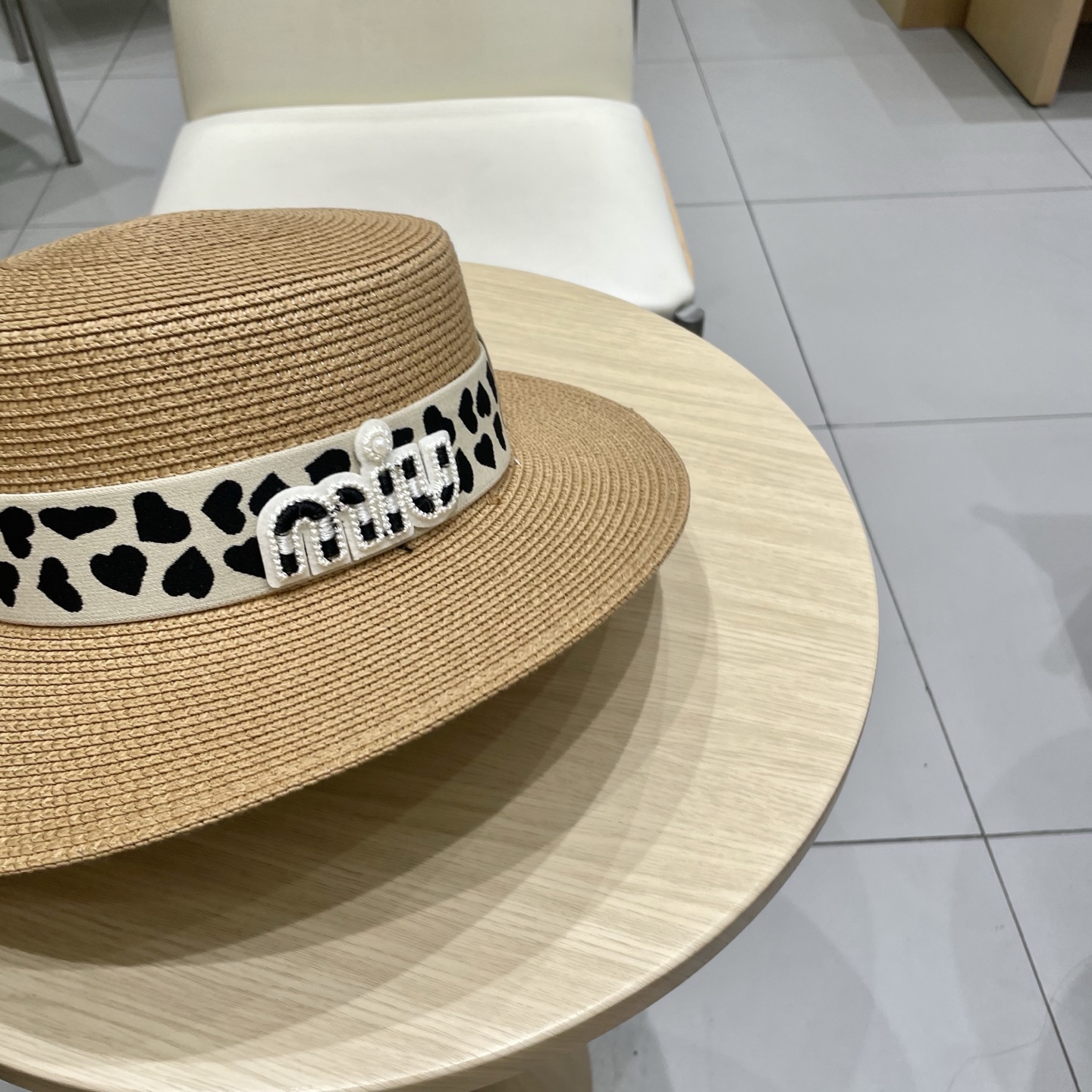 miumiu缪缪拉菲草帽，平顶礼帽，头围57cm