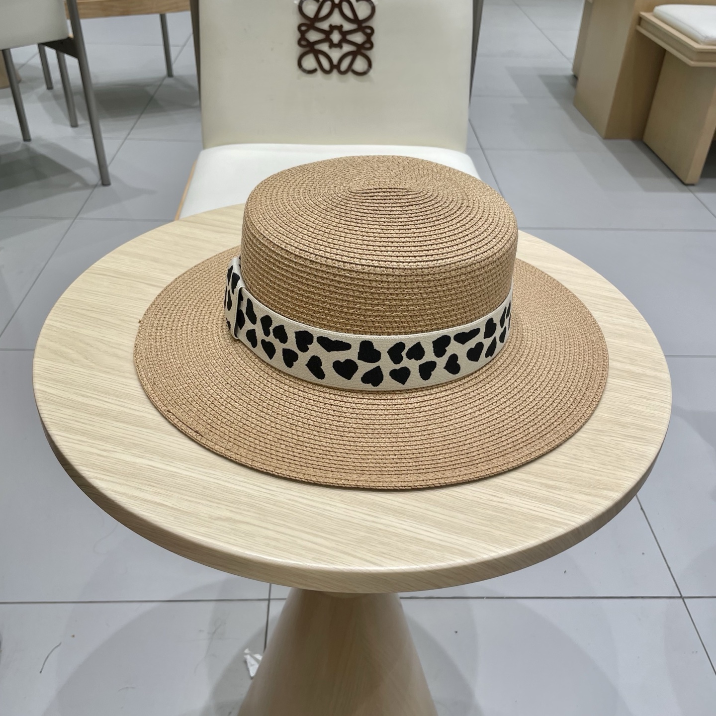 miumiu缪缪拉菲草帽，平顶礼帽，头围57cm