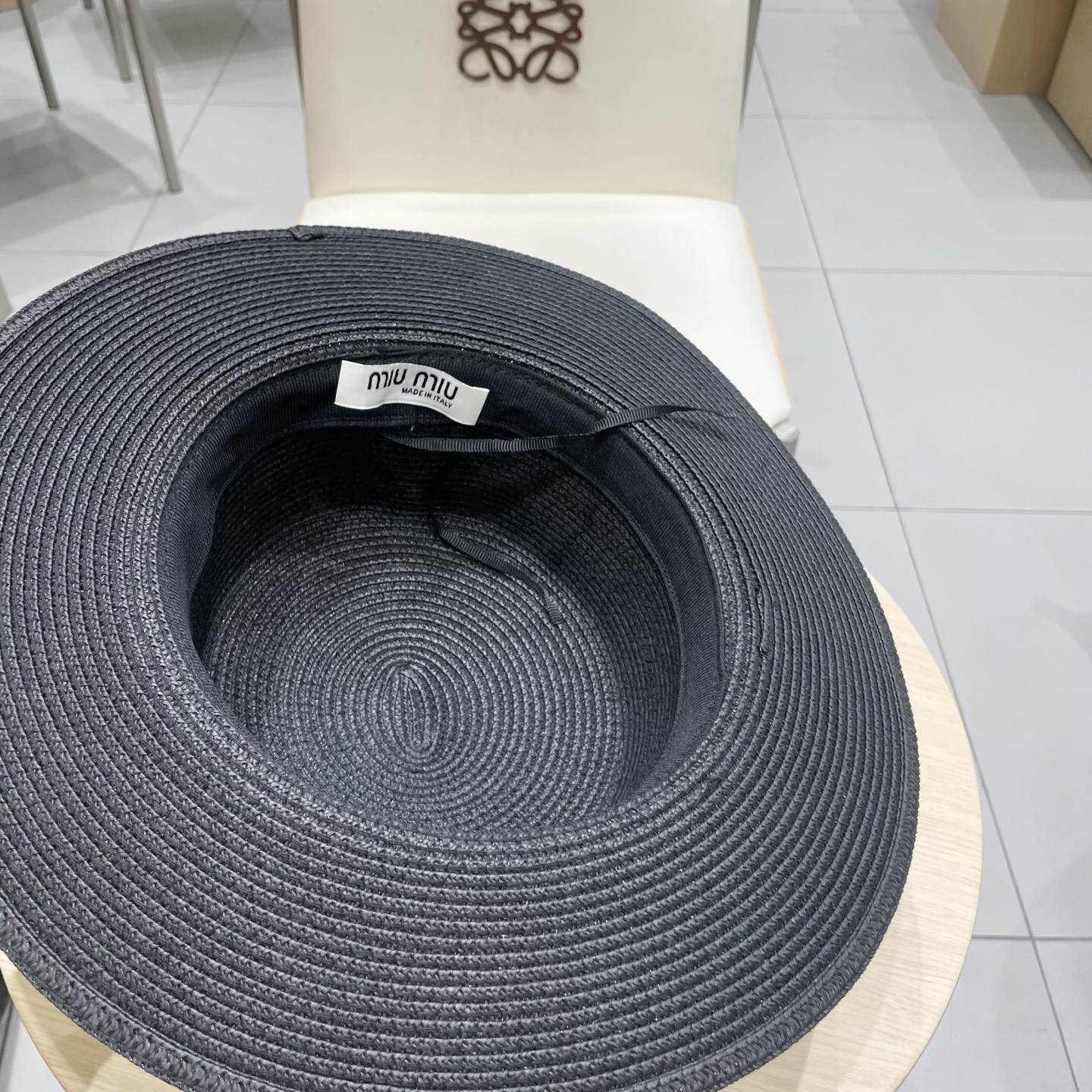 miumiu缪缪拉菲草帽，平顶礼帽，头围57cm