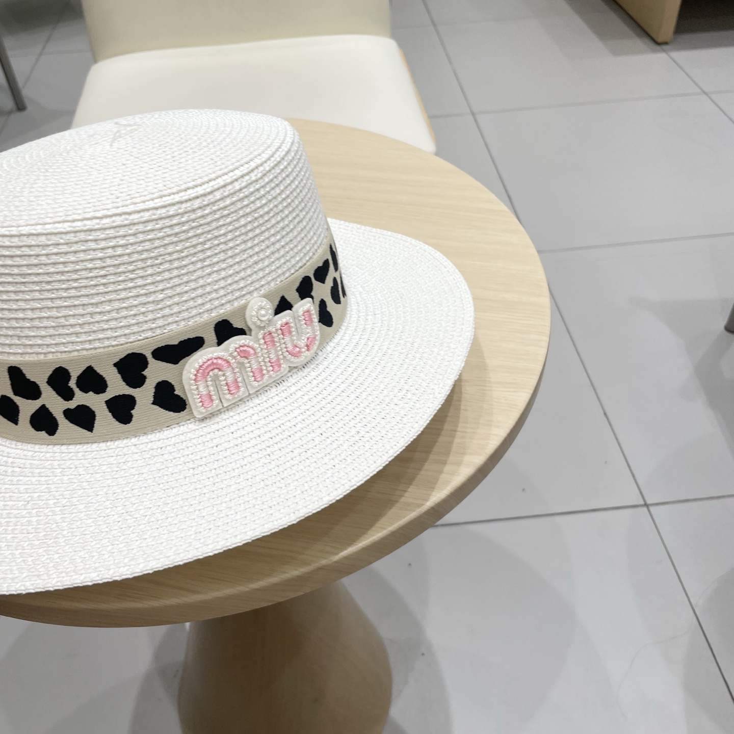 miumiu缪缪拉菲草帽，平顶礼帽，头围57cm