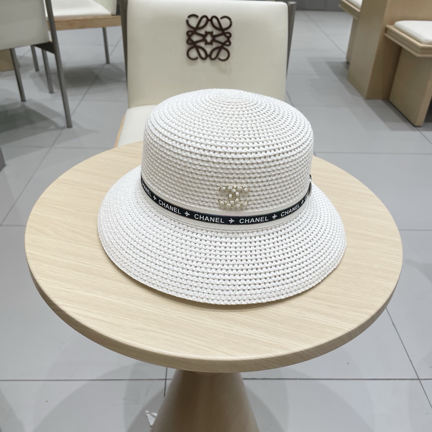 NO:348022,Chanel Chanel New Hollow Grass Knitted Lampshade Hat ~ Hat Straw Hat Fisherman's Hat Baseball Hat, Hats, Chanel, Chanel, espadrilles, hatschanel 香奈儿 新款镂空草 编织灯罩帽~帽子草帽渔夫帽棒球帽,帽子,chanel,chanel,espadrilles,hats,hat