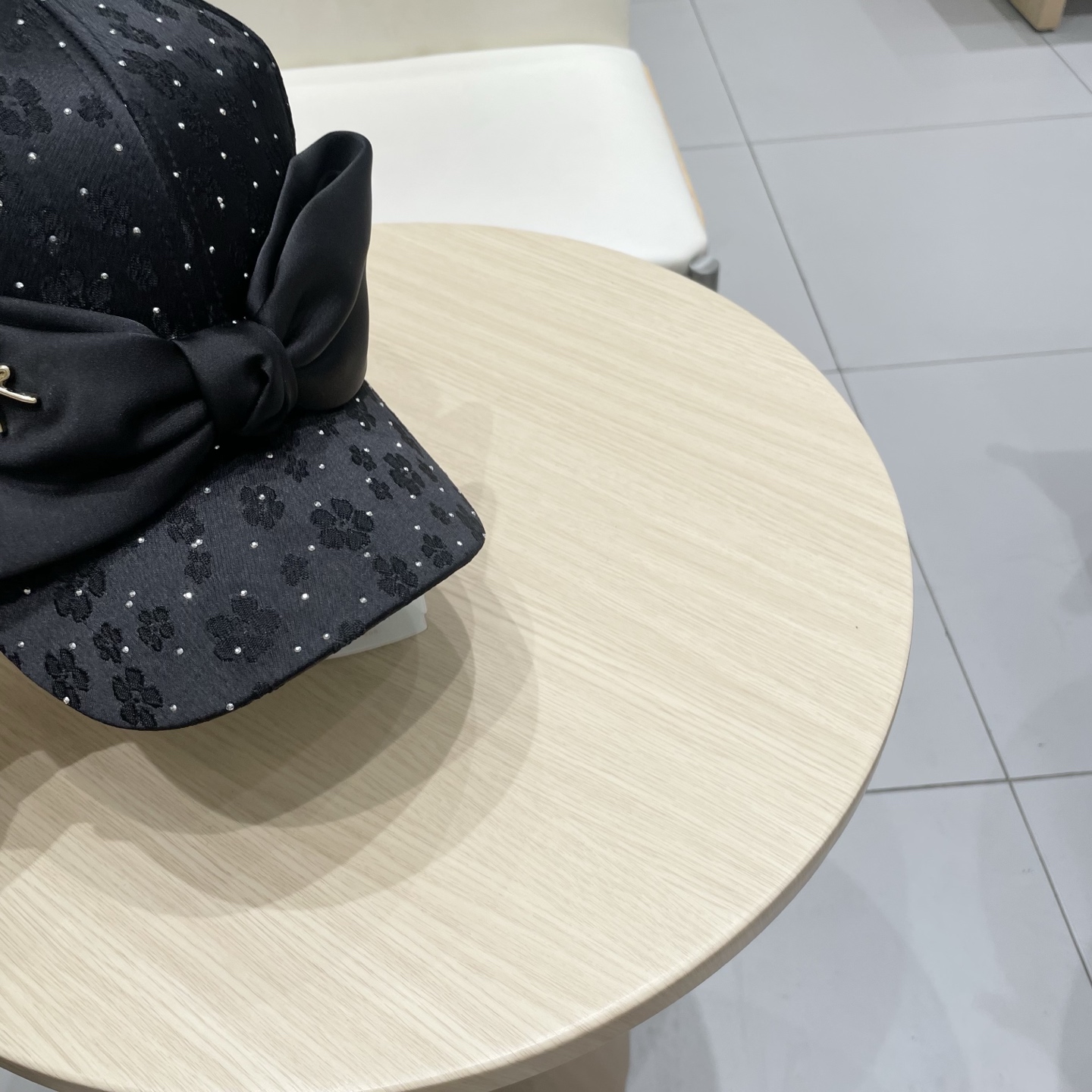  DIOR迪奥蝴蝶结鸭舌帽子女硬顶甜美可爱气质水钻棒球帽百搭显脸小防晒遮阳