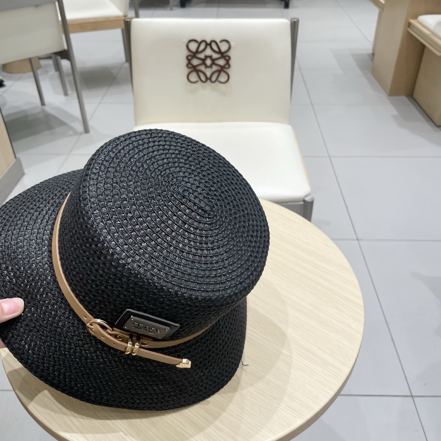  Prada普拉达水桶草帽，镂空礼帽，头围57cm