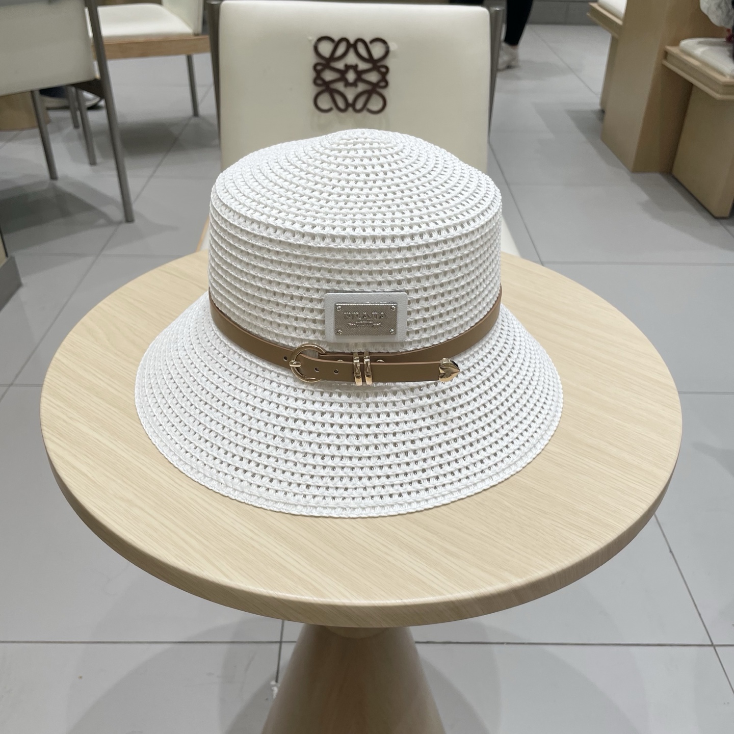  Prada普拉达水桶草帽，镂空礼帽，头围57cm