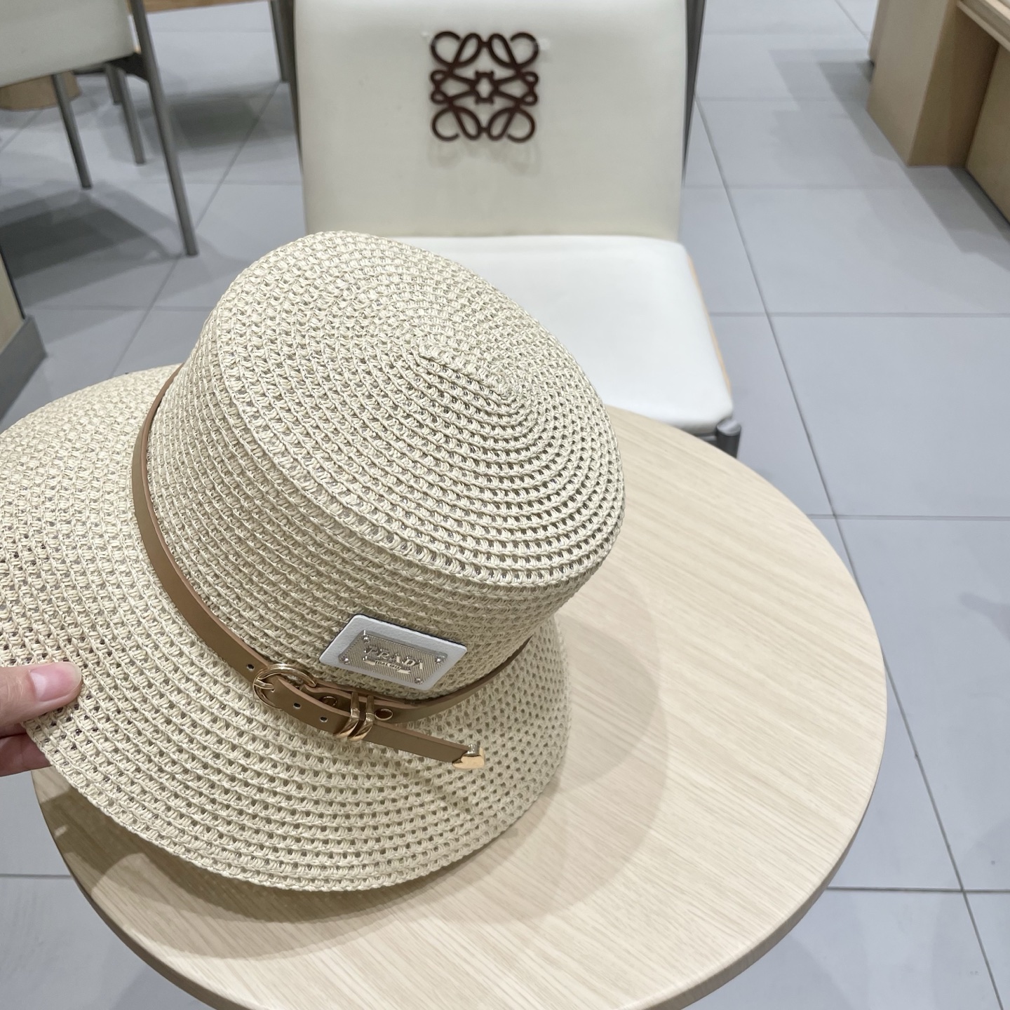  Prada普拉达水桶草帽，镂空礼帽，头围57cm