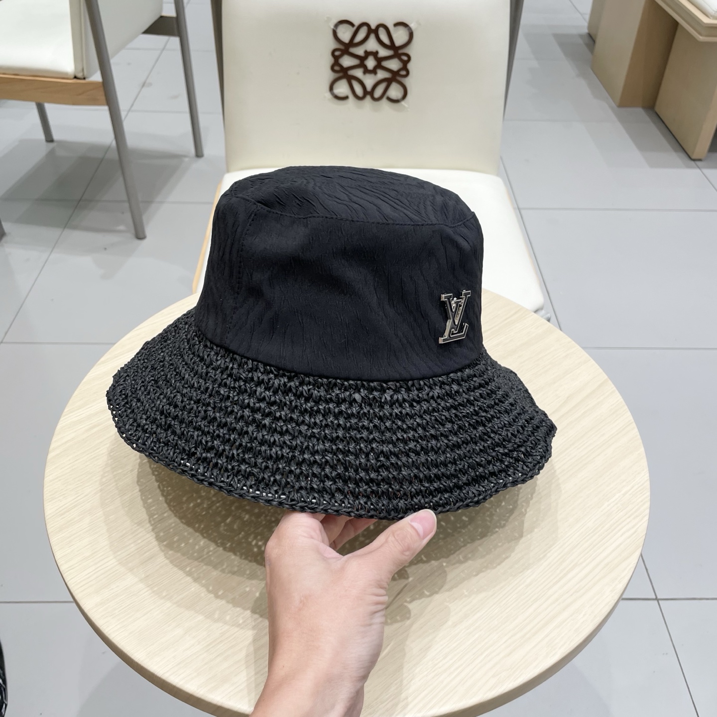  🧢路易威登棒球帽 LouisVuitton镂空草编渔夫帽女2025年春新款大帽檐遮阳帽子显脸小海边度假