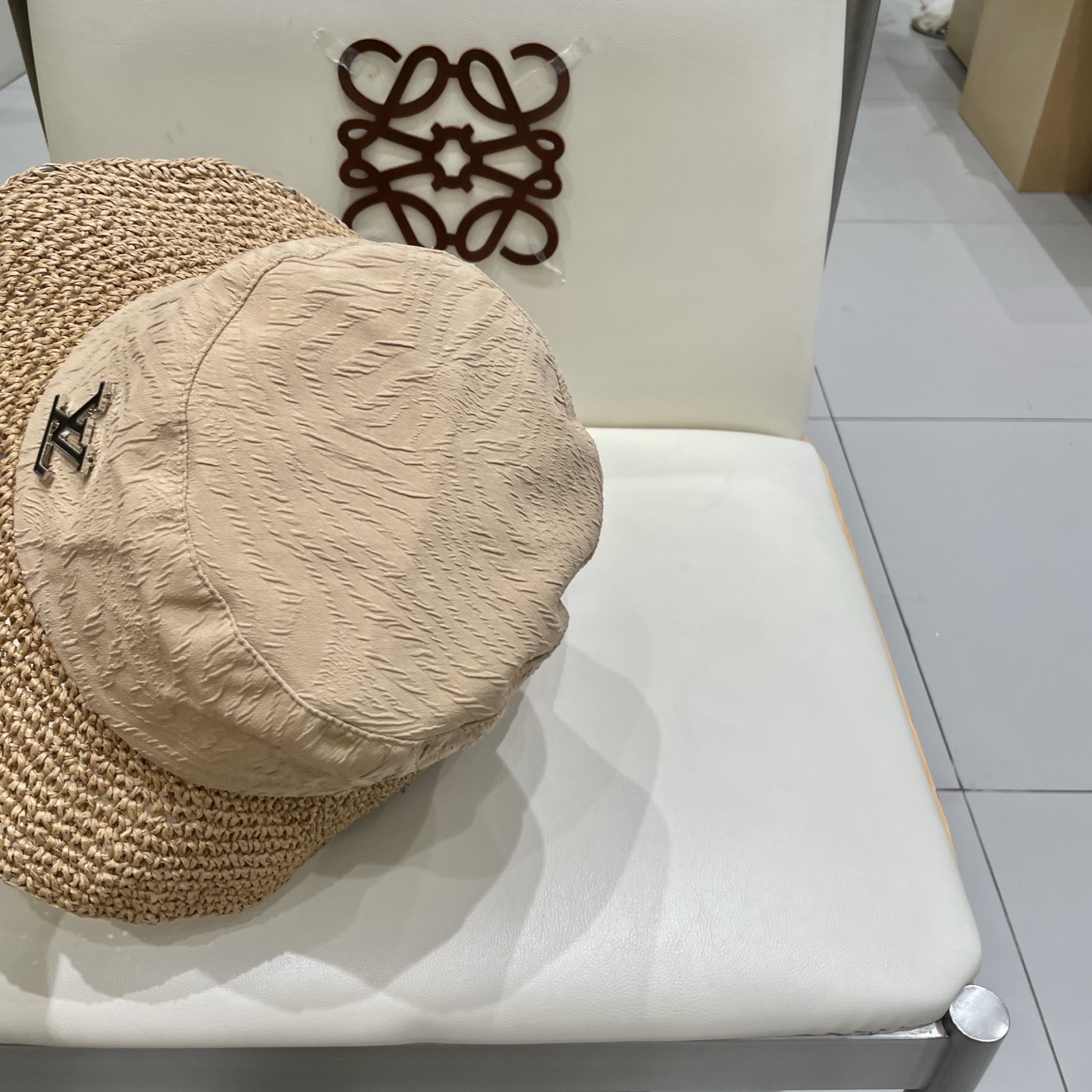  🧢路易威登棒球帽 LouisVuitton镂空草编渔夫帽女2025年春新款大帽檐遮阳帽子显脸小海边度假