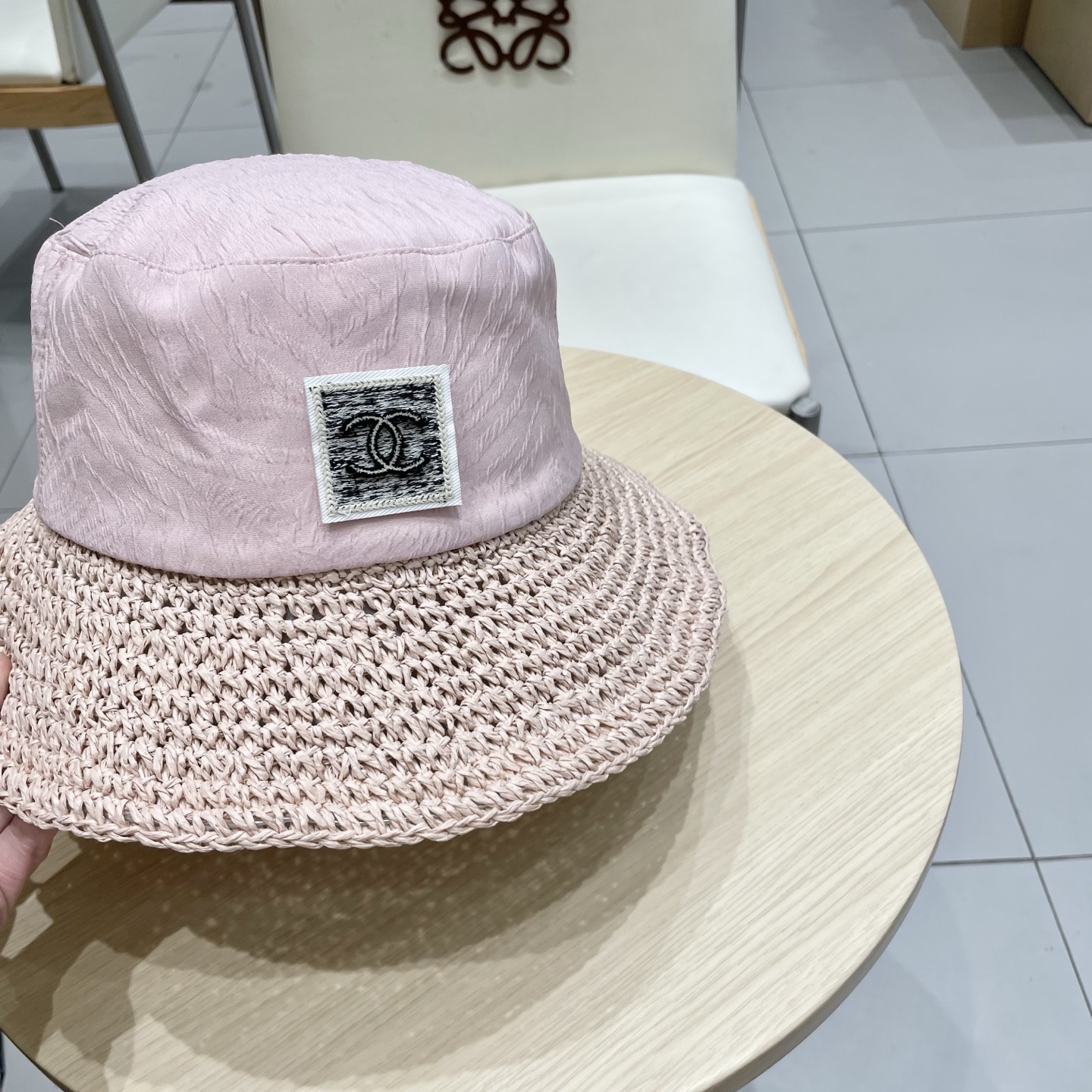  chanel香奈儿2025新款夏季布草混编遮阳帽休闲百搭镂空帽檐防晒渔夫帽显脸小女