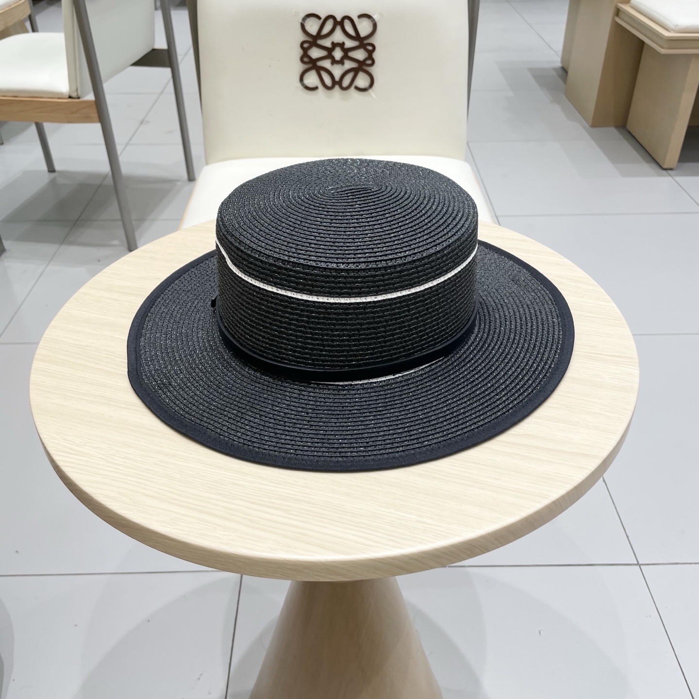  Chanel香奈儿平顶草帽，礼帽，头围57cm
  ​