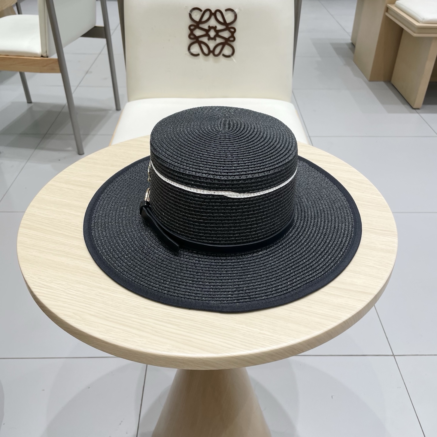  Chanel香奈儿平顶草帽，礼帽，头围57cm
  ​