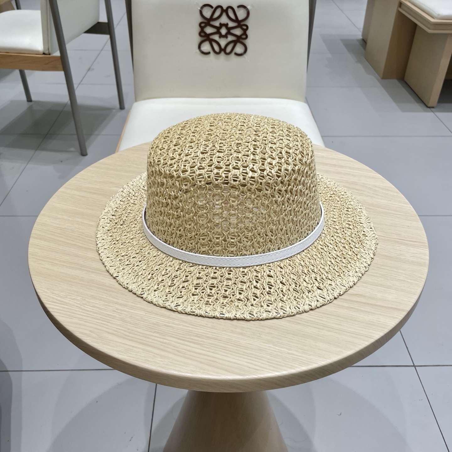 Lv路易威登手工编织夏季草编礼帽透气草帽女2025新款显脸小平檐度假风遮阳帽