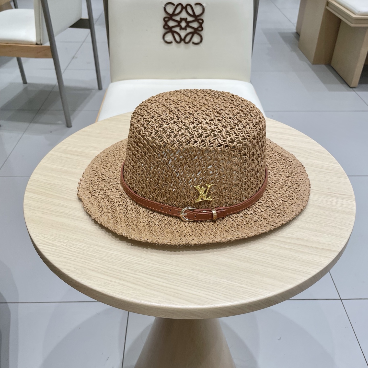 Lv路易威登手工编织夏季草编礼帽透气草帽女2025新款显脸小平檐度假风遮阳帽