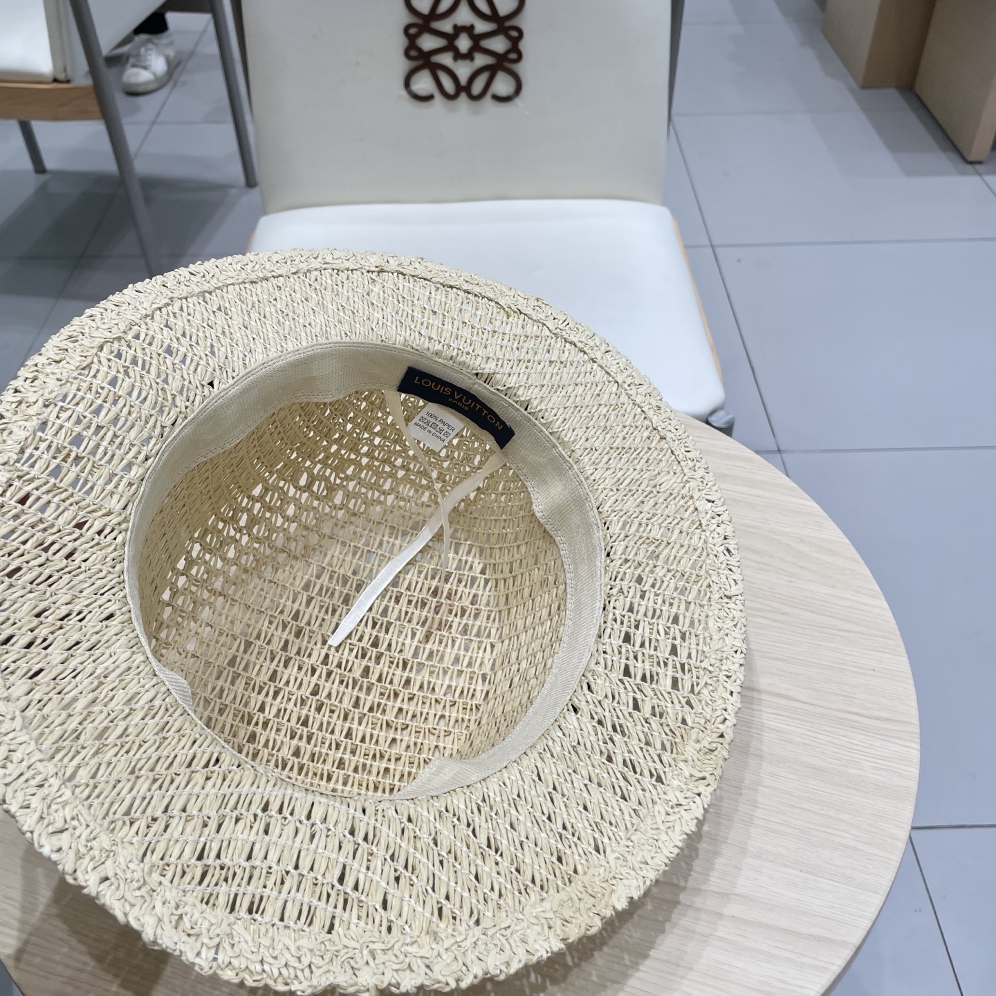 Lv路易威登手工编织夏季草编礼帽透气草帽女2025新款显脸小平檐度假风遮阳帽