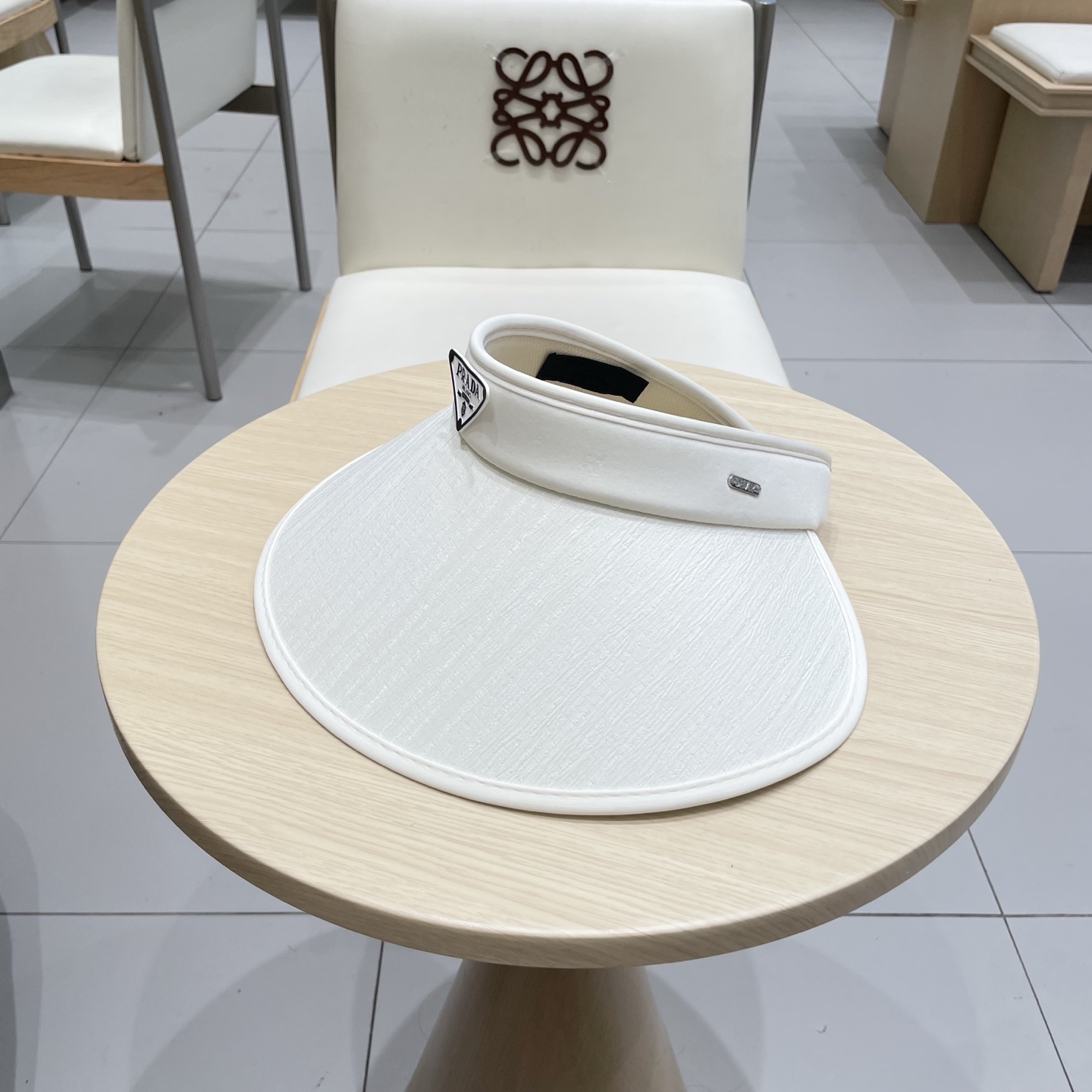 普拉达Prada草帽空顶遮阳帽，官方款，可调节