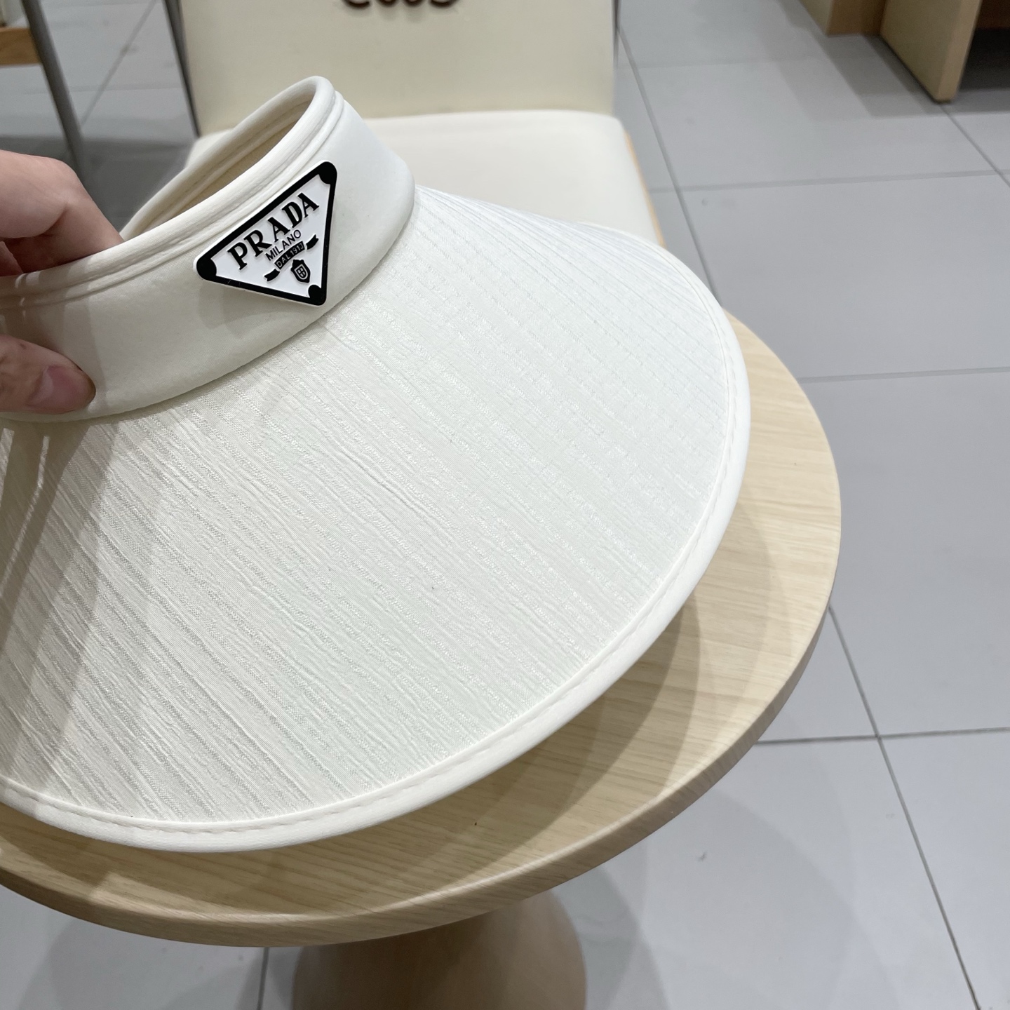 普拉达Prada草帽空顶遮阳帽，官方款，可调节