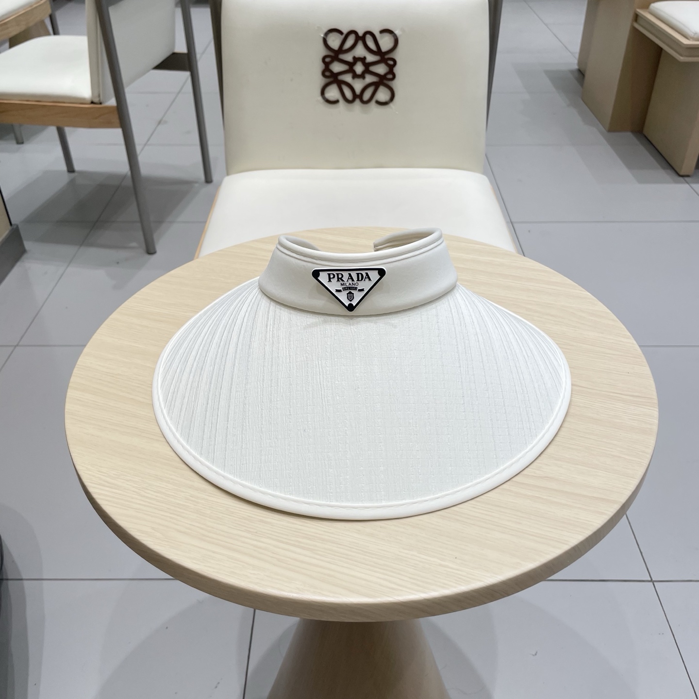 普拉达Prada草帽空顶遮阳帽，官方款，可调节