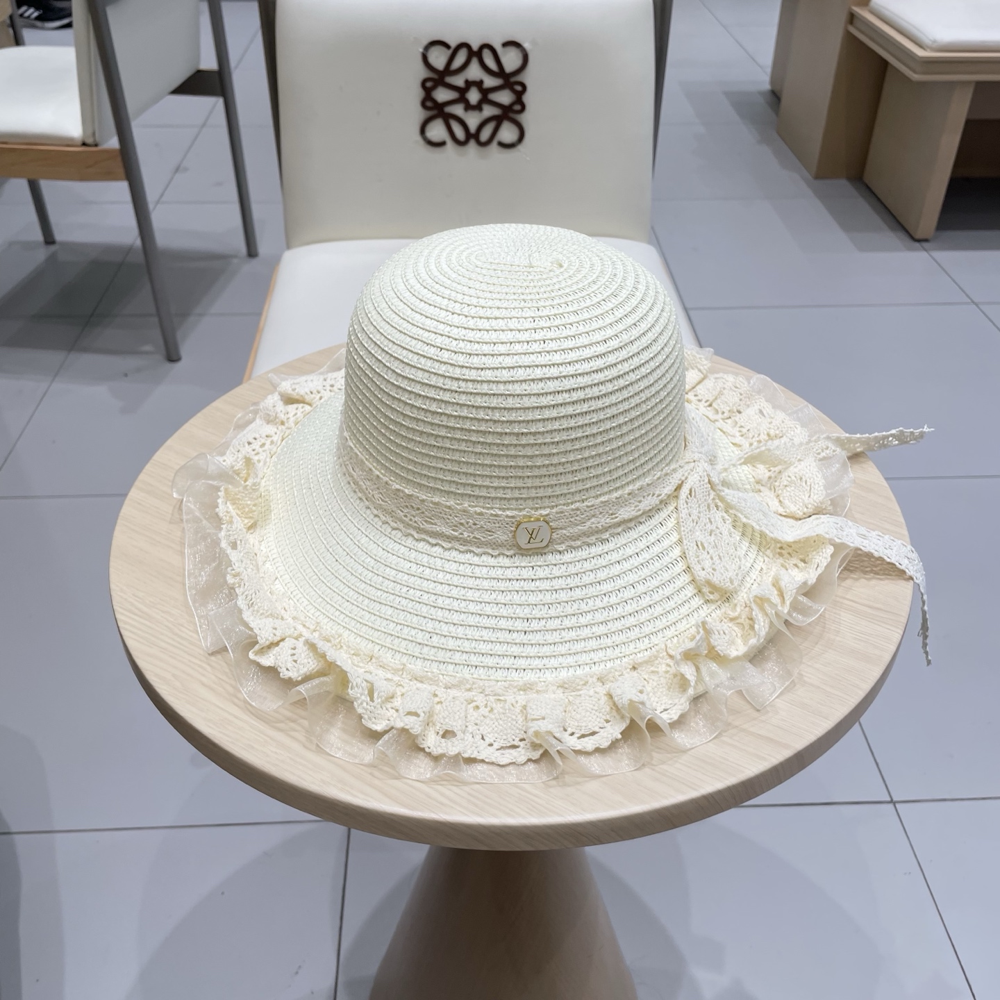 🧢路易威登棒球帽 LouisVuitton😍草帽女蕾丝蝴蝶结遮阳帽户外出游度假太阳帽沙滩防晒帽百搭渔夫帽