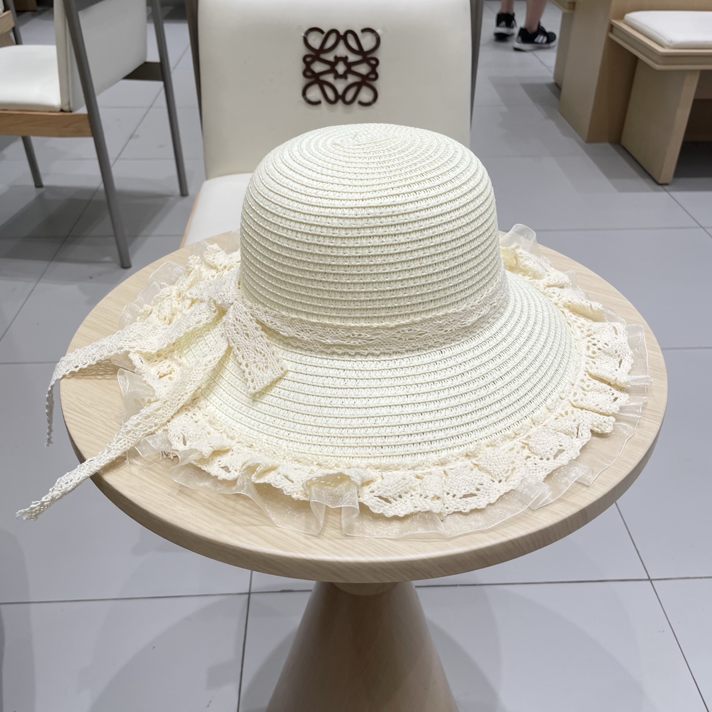 🧢路易威登棒球帽 LouisVuitton😍草帽女蕾丝蝴蝶结遮阳帽户外出游度假太阳帽沙滩防晒帽百搭渔夫帽