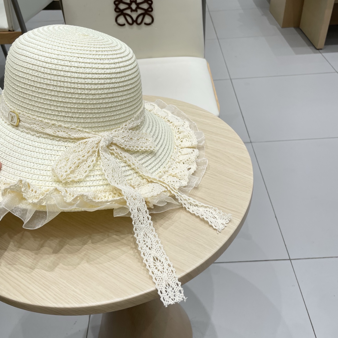 🧢路易威登棒球帽 LouisVuitton😍草帽女蕾丝蝴蝶结遮阳帽户外出游度假太阳帽沙滩防晒帽百搭渔夫帽