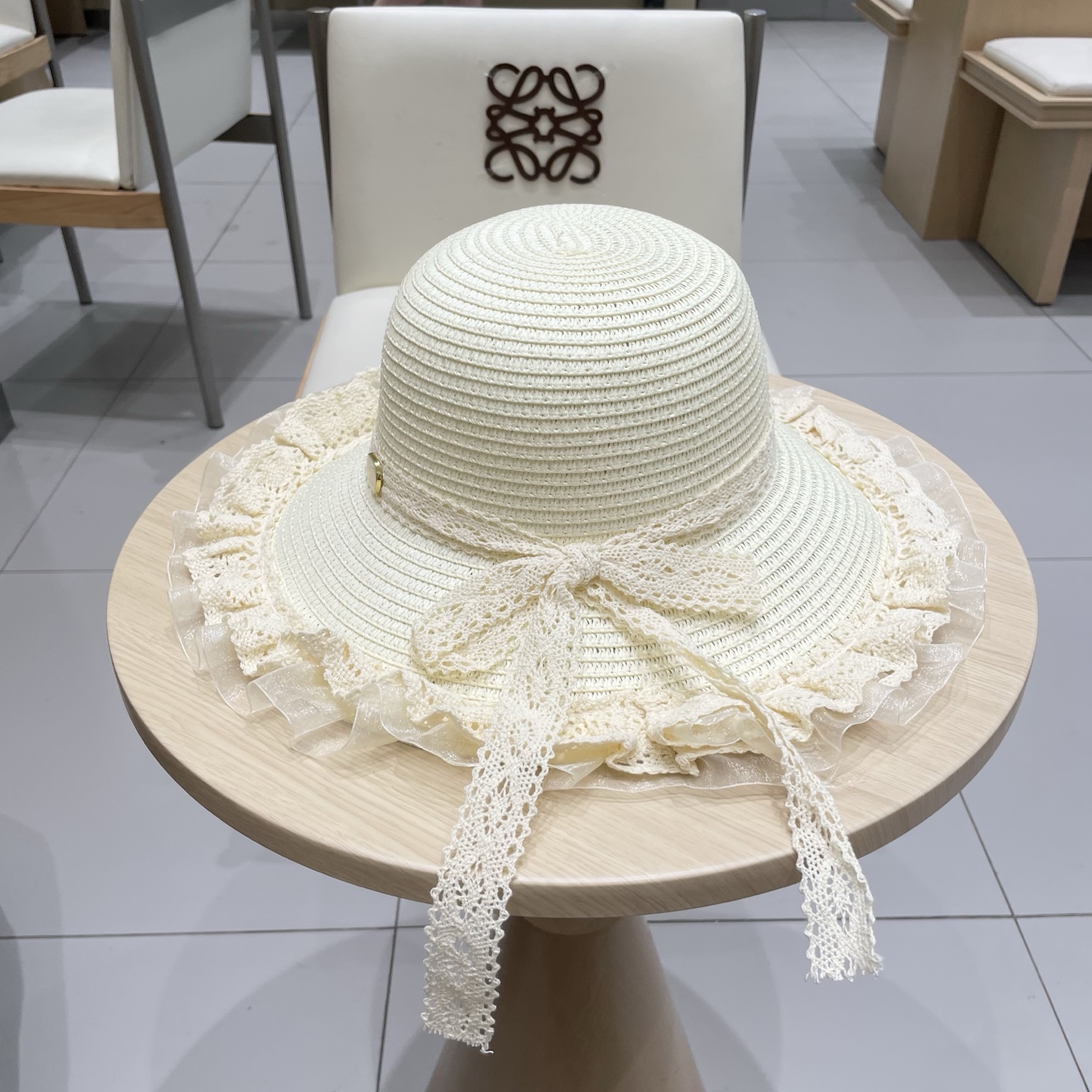 🧢路易威登棒球帽 LouisVuitton😍草帽女蕾丝蝴蝶结遮阳帽户外出游度假太阳帽沙滩防晒帽百搭渔夫帽