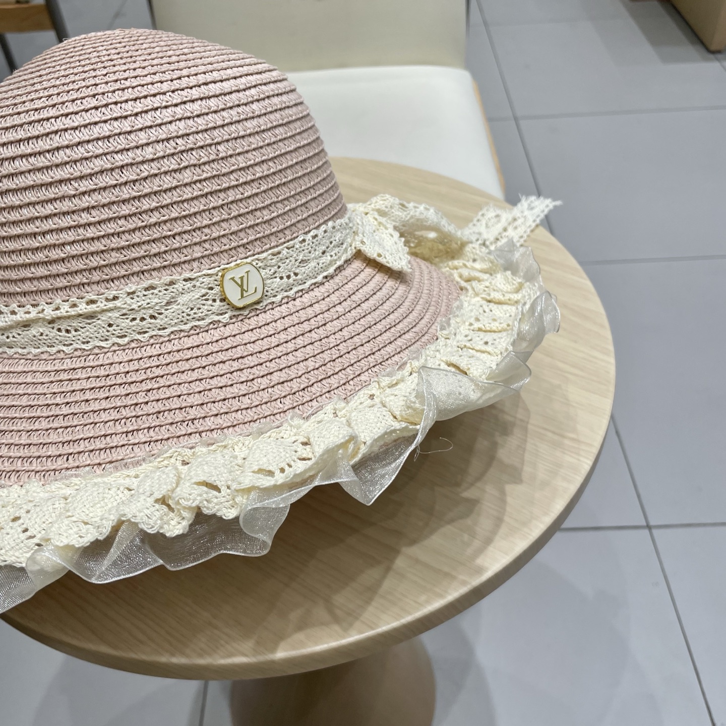 🧢路易威登棒球帽 LouisVuitton😍草帽女蕾丝蝴蝶结遮阳帽户外出游度假太阳帽沙滩防晒帽百搭渔夫帽