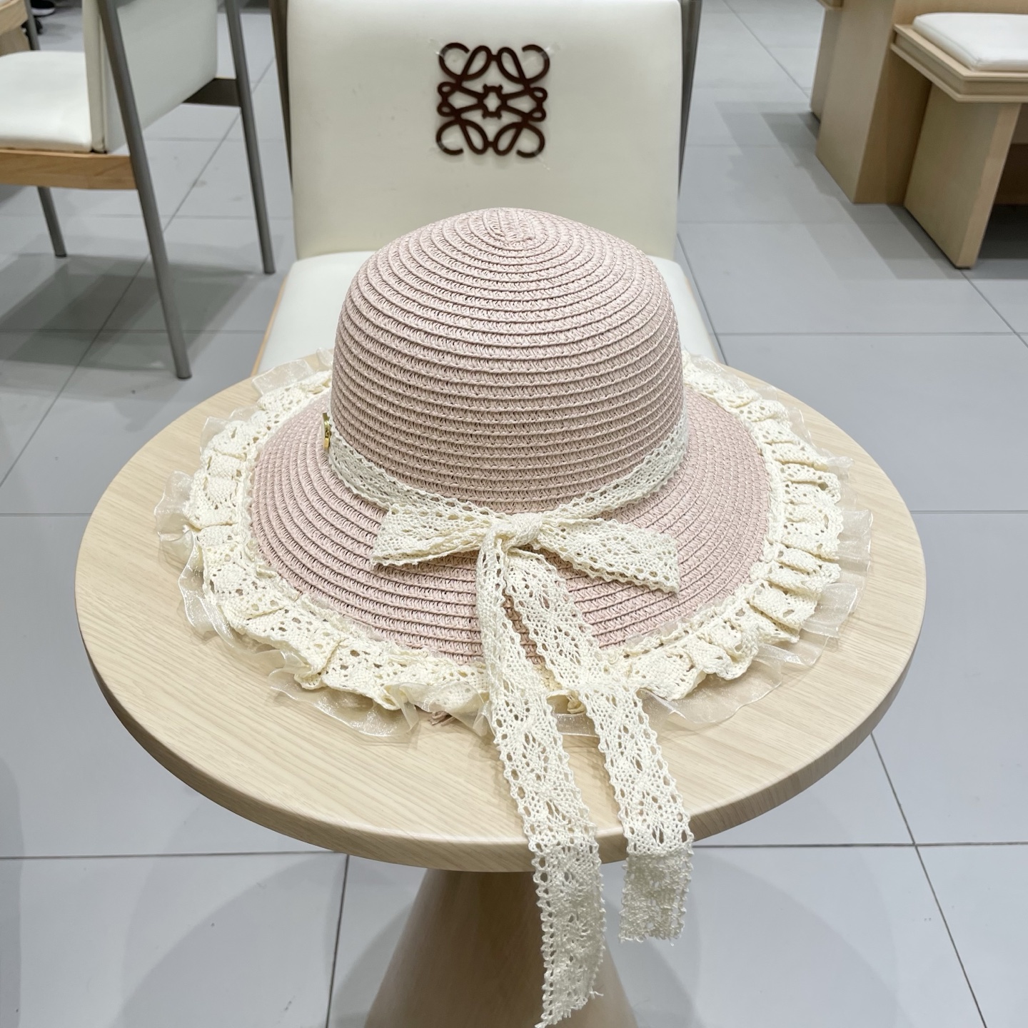 🧢路易威登棒球帽 LouisVuitton😍草帽女蕾丝蝴蝶结遮阳帽户外出游度假太阳帽沙滩防晒帽百搭渔夫帽