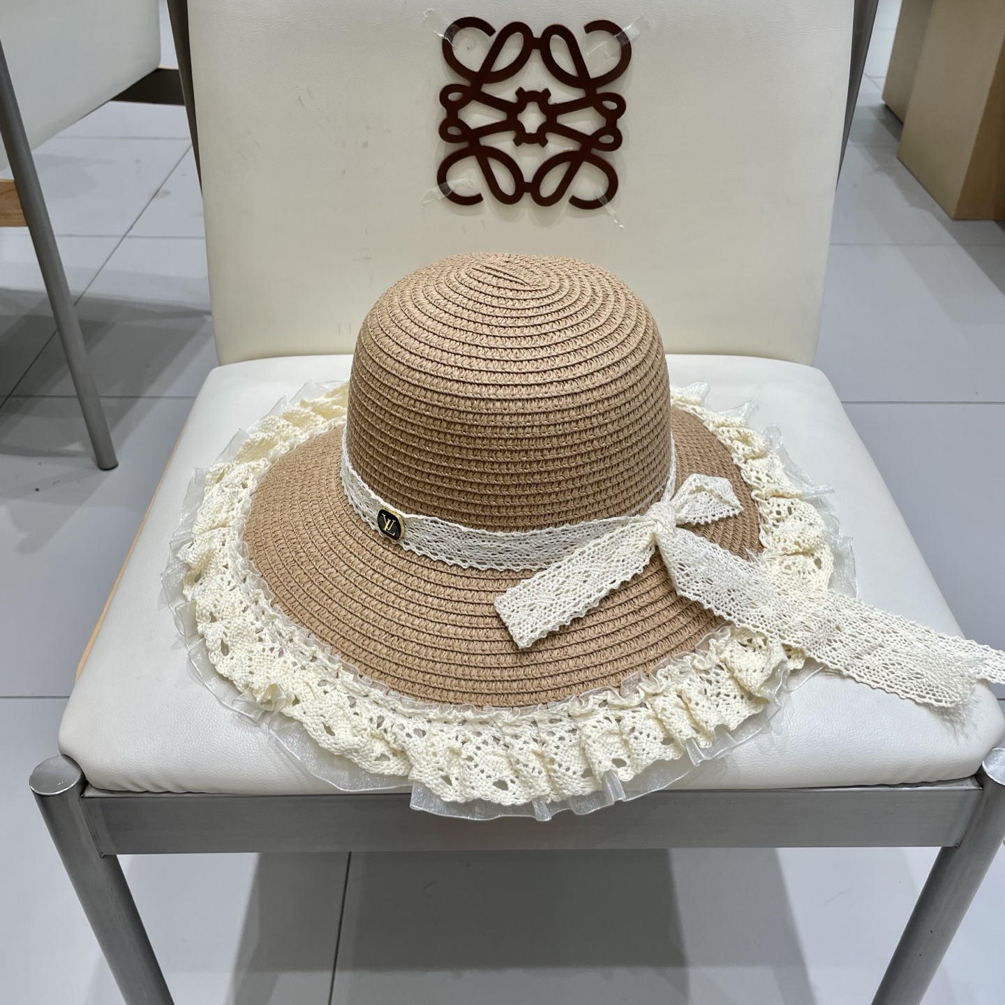 🧢路易威登棒球帽 LouisVuitton😍草帽女蕾丝蝴蝶结遮阳帽户外出游度假太阳帽沙滩防晒帽百搭渔夫帽