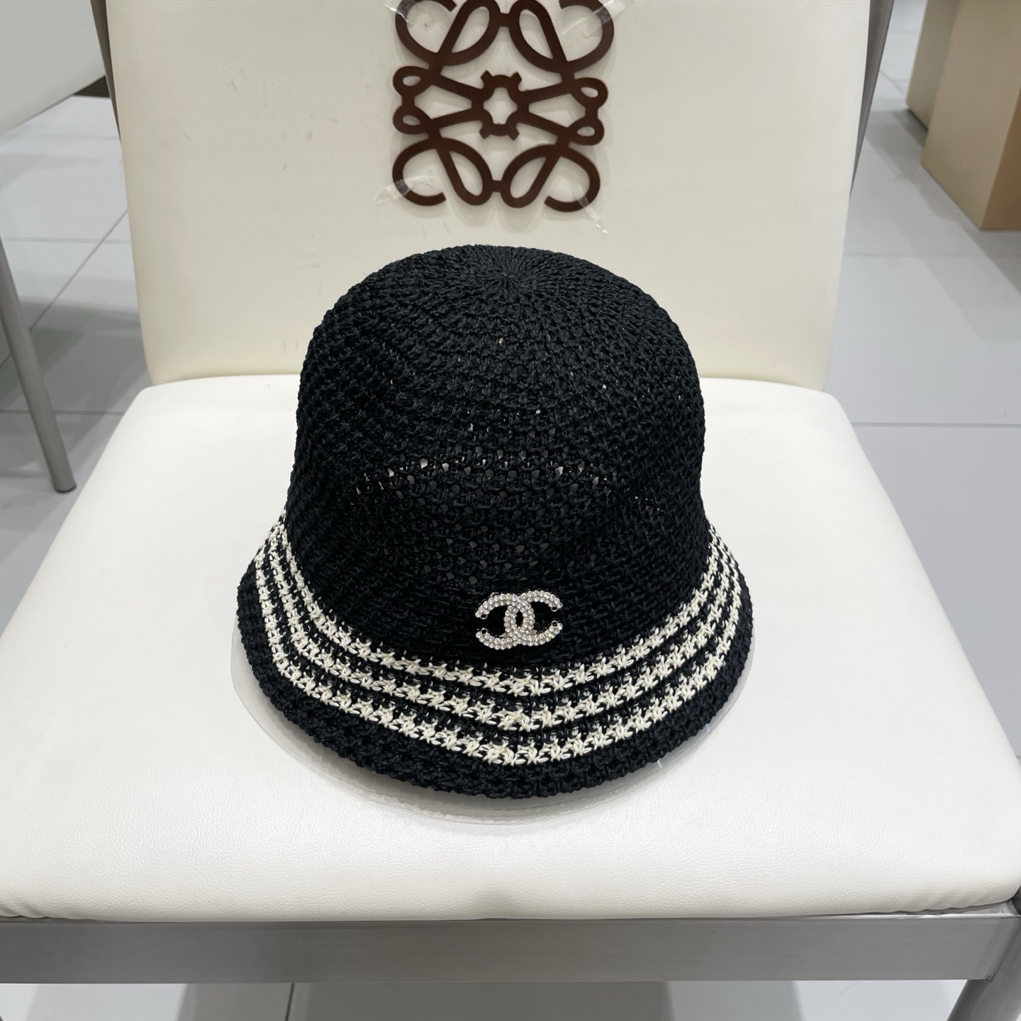 chanel香奈儿手工钩织帽子女韩版百搭镂空透气夏天薄款条纹遮阳草编盆帽水桶帽