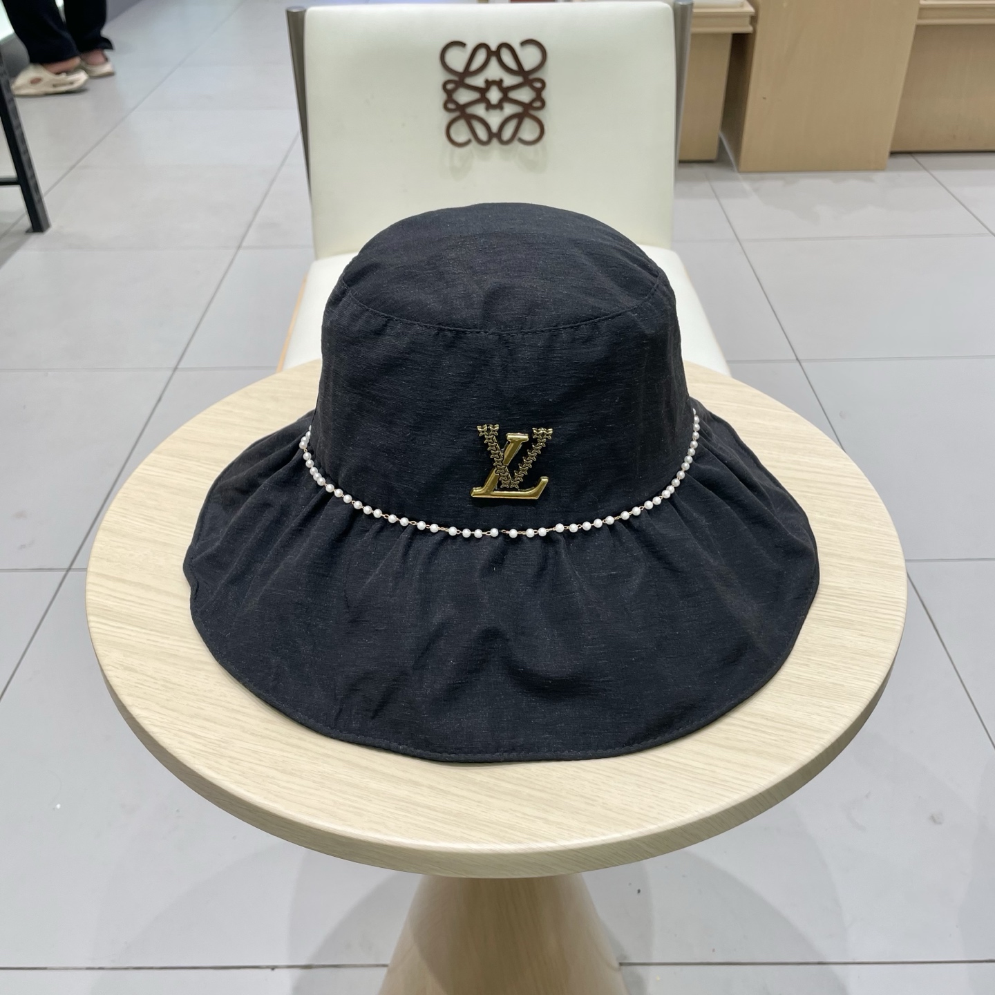 🧢路易威登棒球帽 LouisVuitton😍遮阳帽女夏天薄款时尚链条大檐渔夫帽百搭休闲显脸小遮脸防晒帽潮