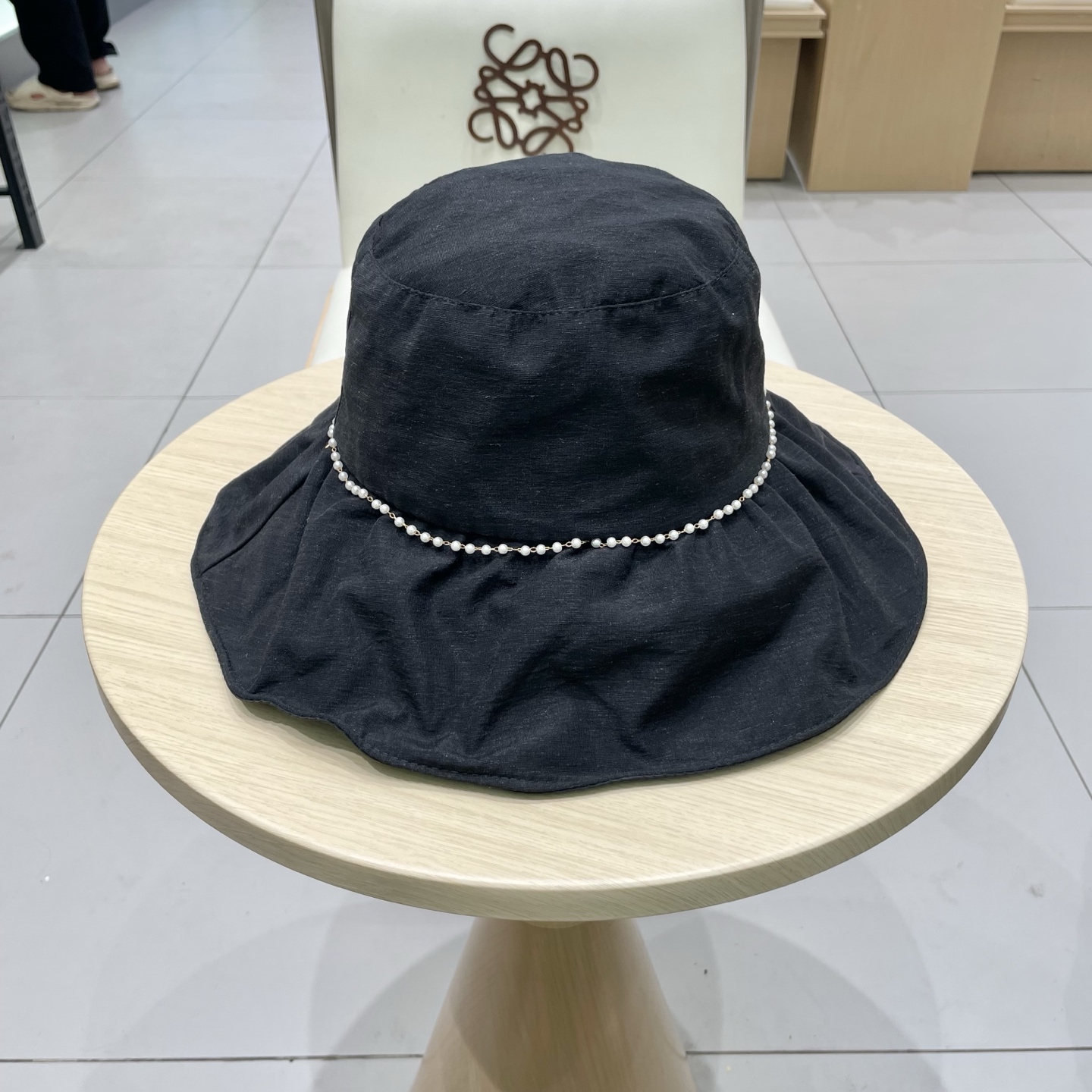🧢路易威登棒球帽 LouisVuitton😍遮阳帽女夏天薄款时尚链条大檐渔夫帽百搭休闲显脸小遮脸防晒帽潮