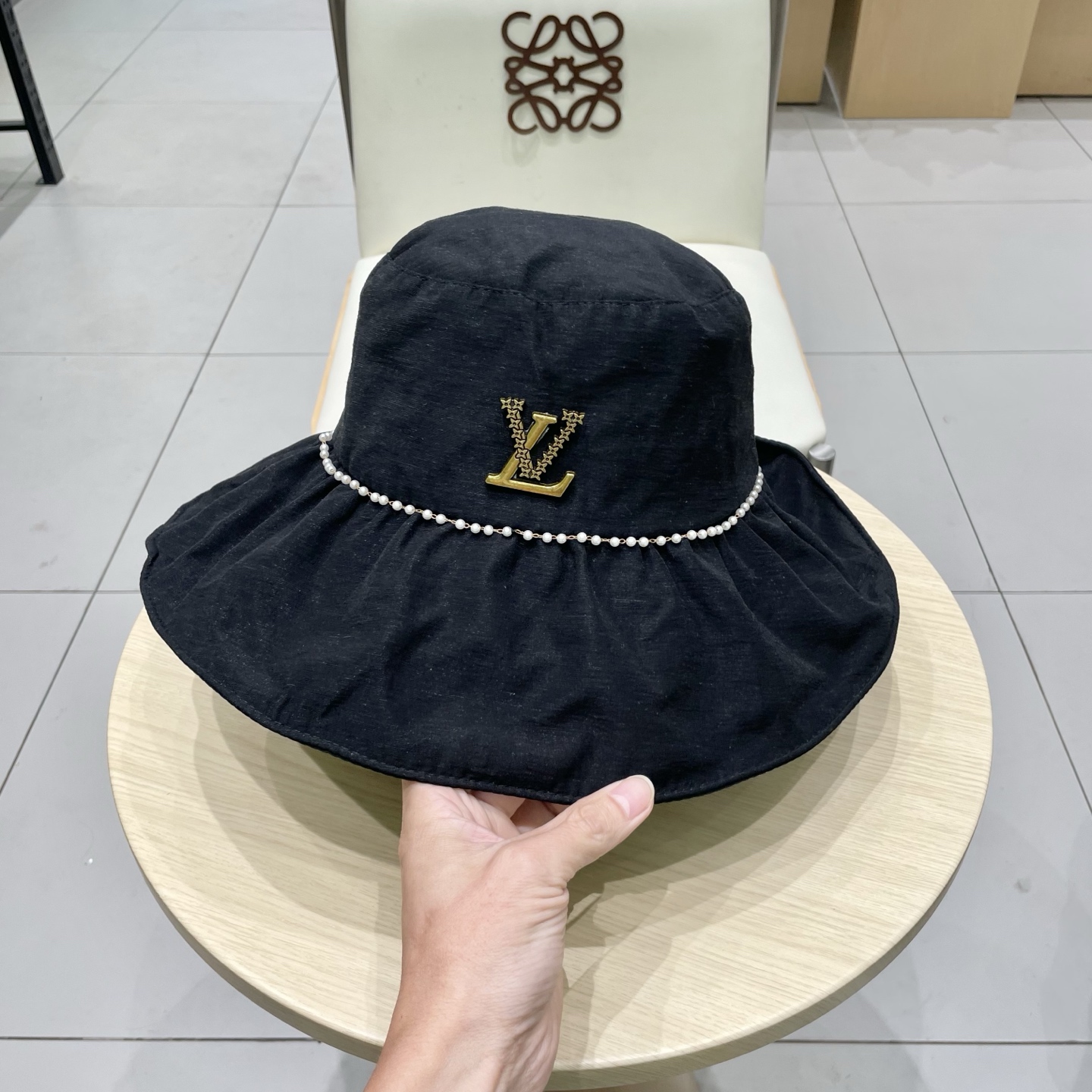 🧢路易威登棒球帽 LouisVuitton😍遮阳帽女夏天薄款时尚链条大檐渔夫帽百搭休闲显脸小遮脸防晒帽潮