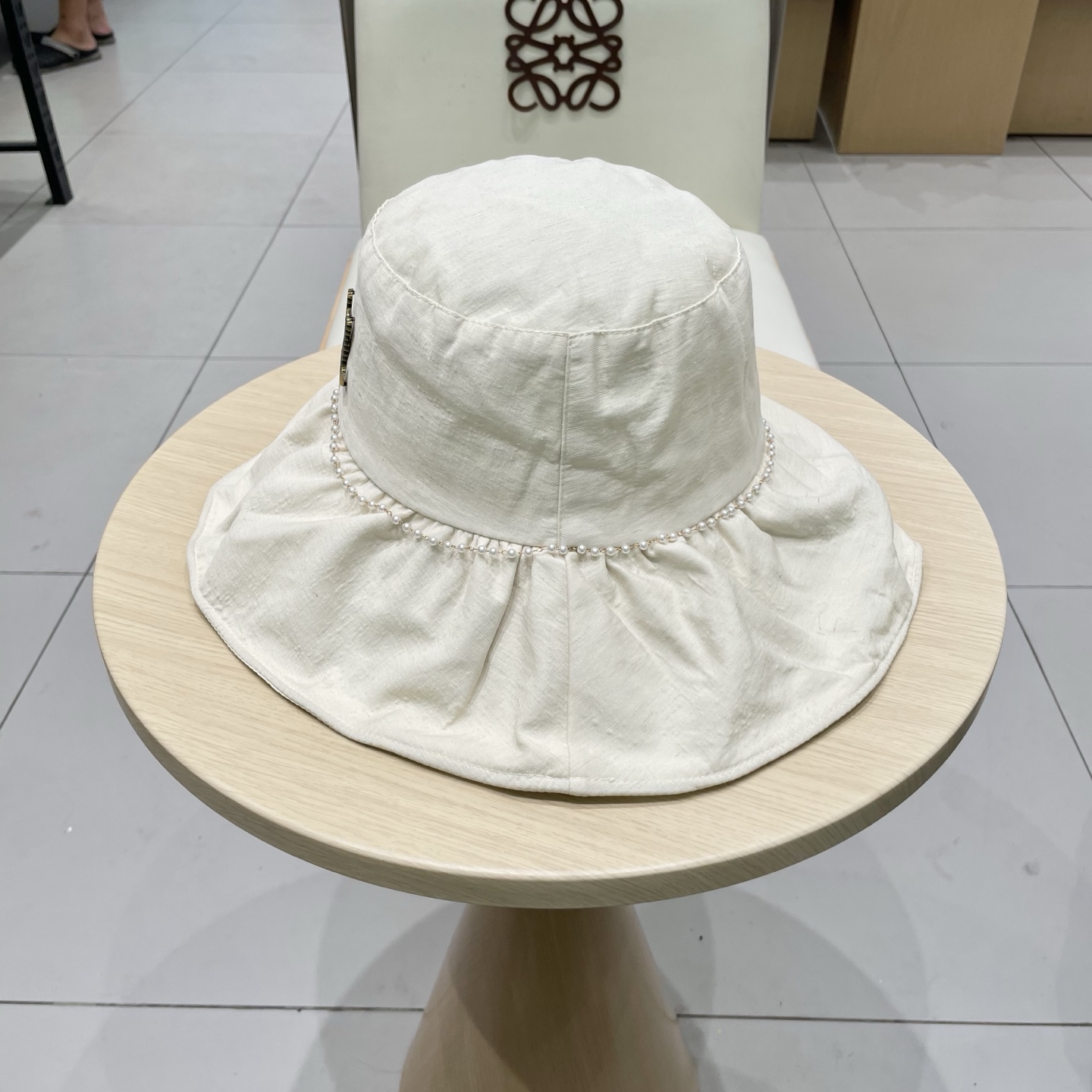 🧢路易威登棒球帽 LouisVuitton😍遮阳帽女夏天薄款时尚链条大檐渔夫帽百搭休闲显脸小遮脸防晒帽潮
