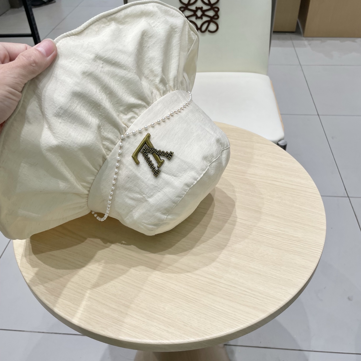 🧢路易威登棒球帽 LouisVuitton😍遮阳帽女夏天薄款时尚链条大檐渔夫帽百搭休闲显脸小遮脸防晒帽潮